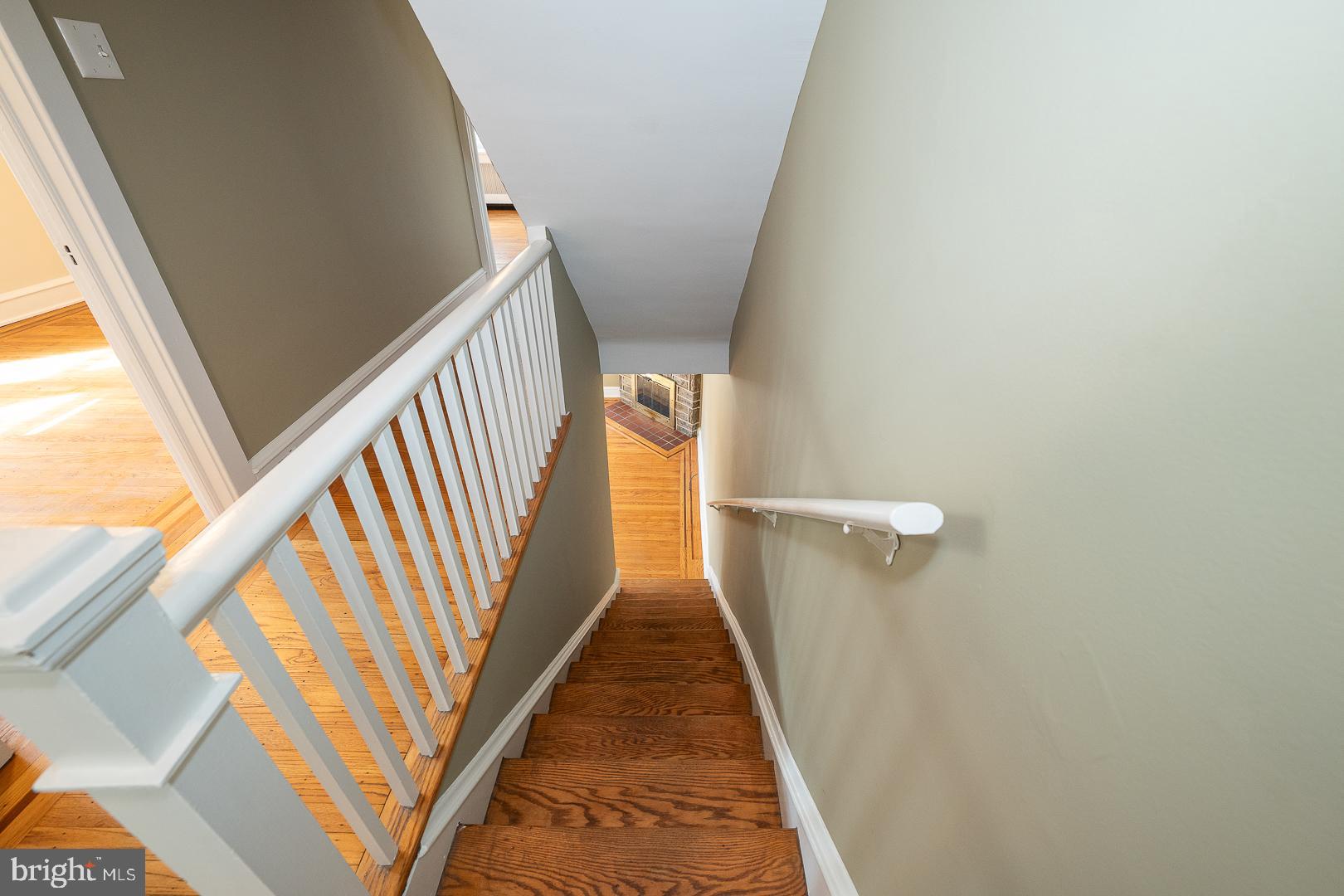 OAKMONT - Residential Lease