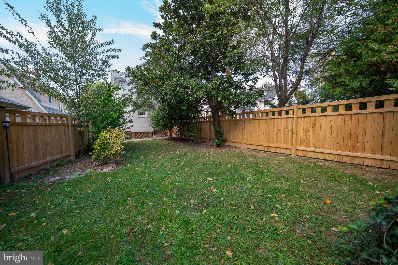 OAKMONT - Residential Lease