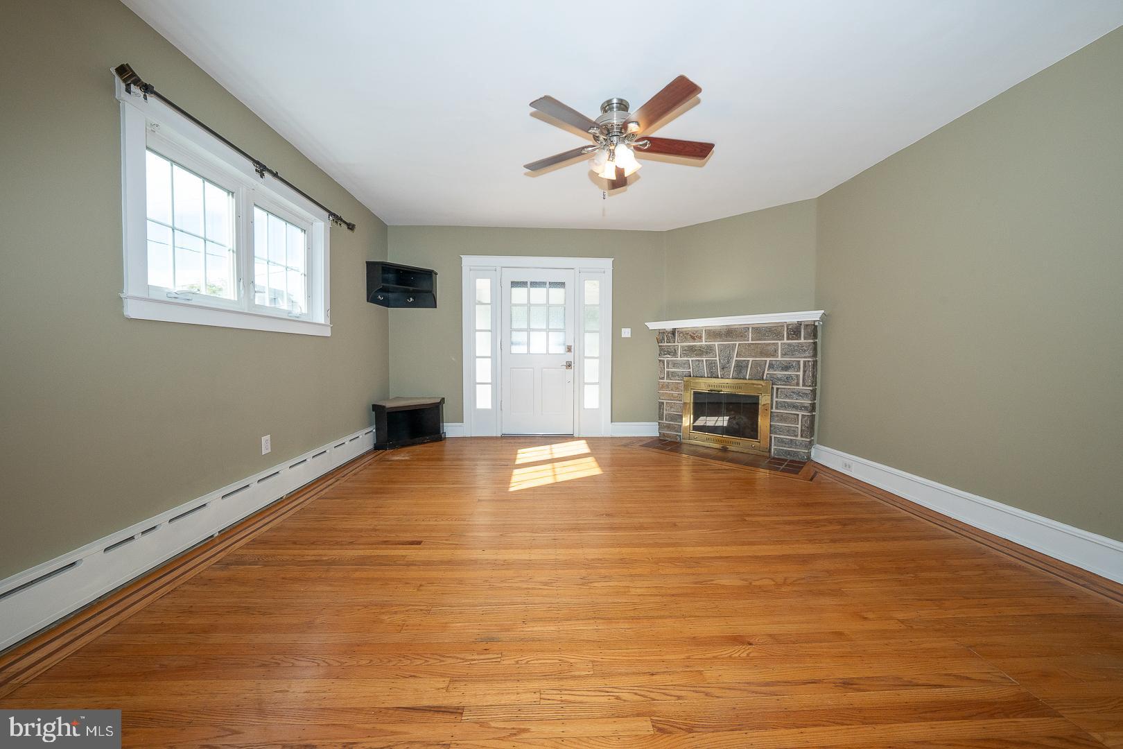 OAKMONT - Residential Lease