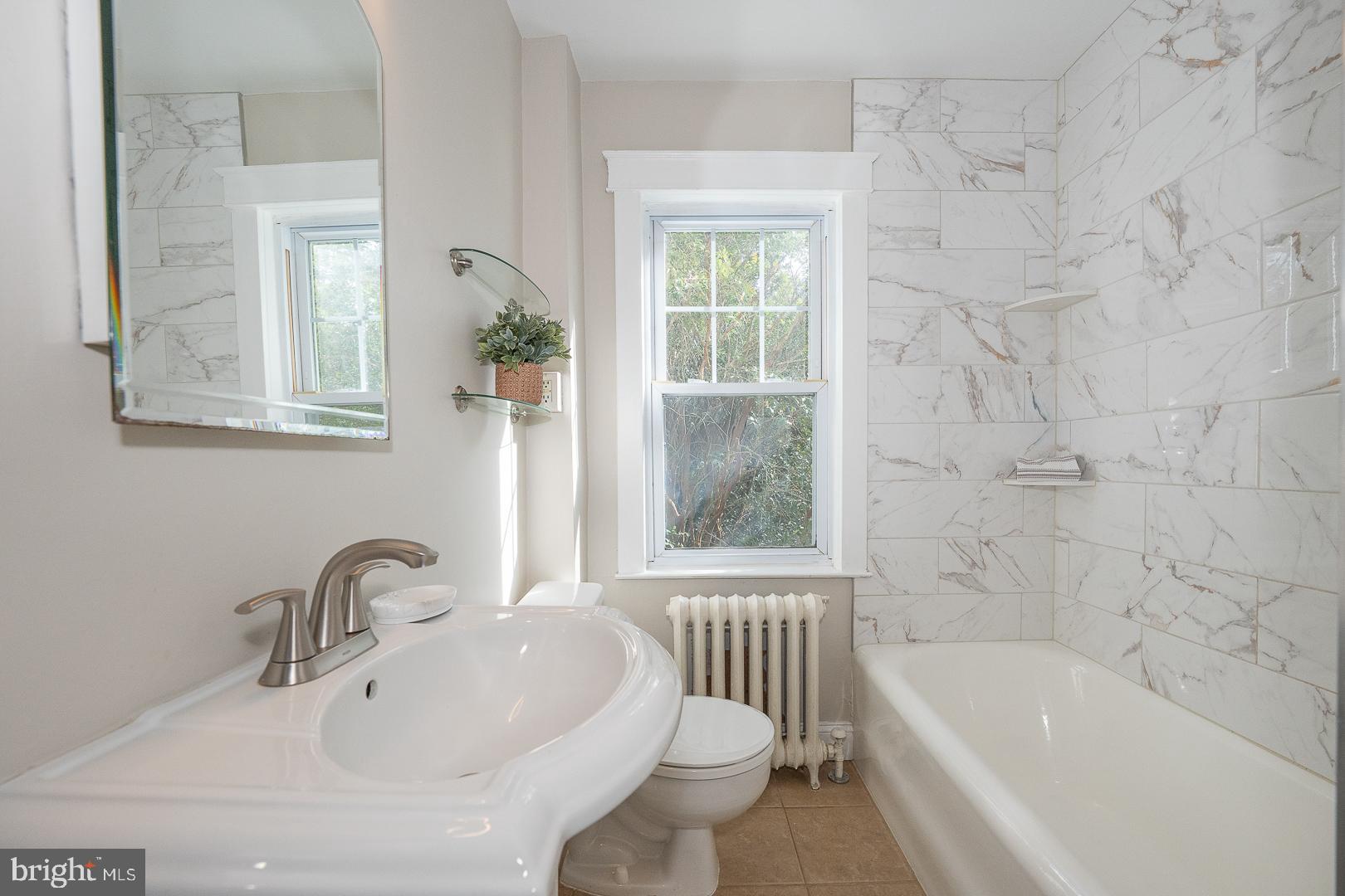 OAKMONT - Residential Lease