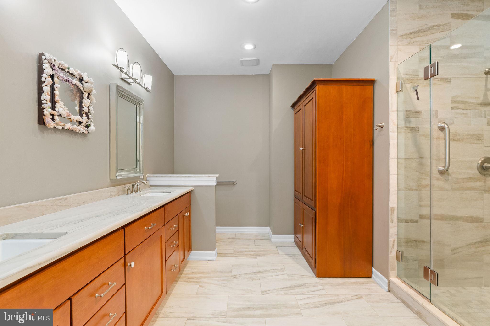 TRADITIONS AT WASH - Residential