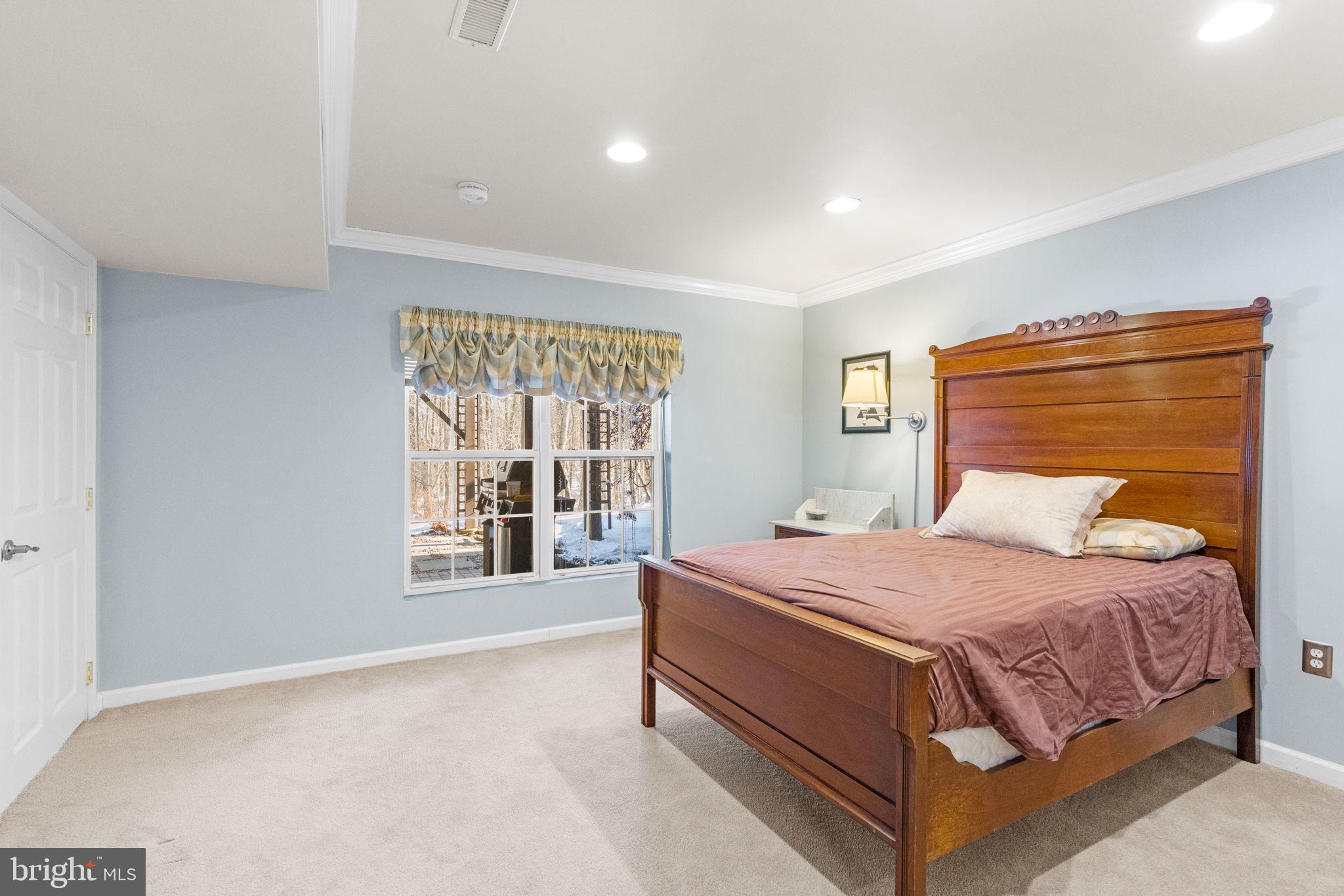 TRADITIONS AT WASH - Residential