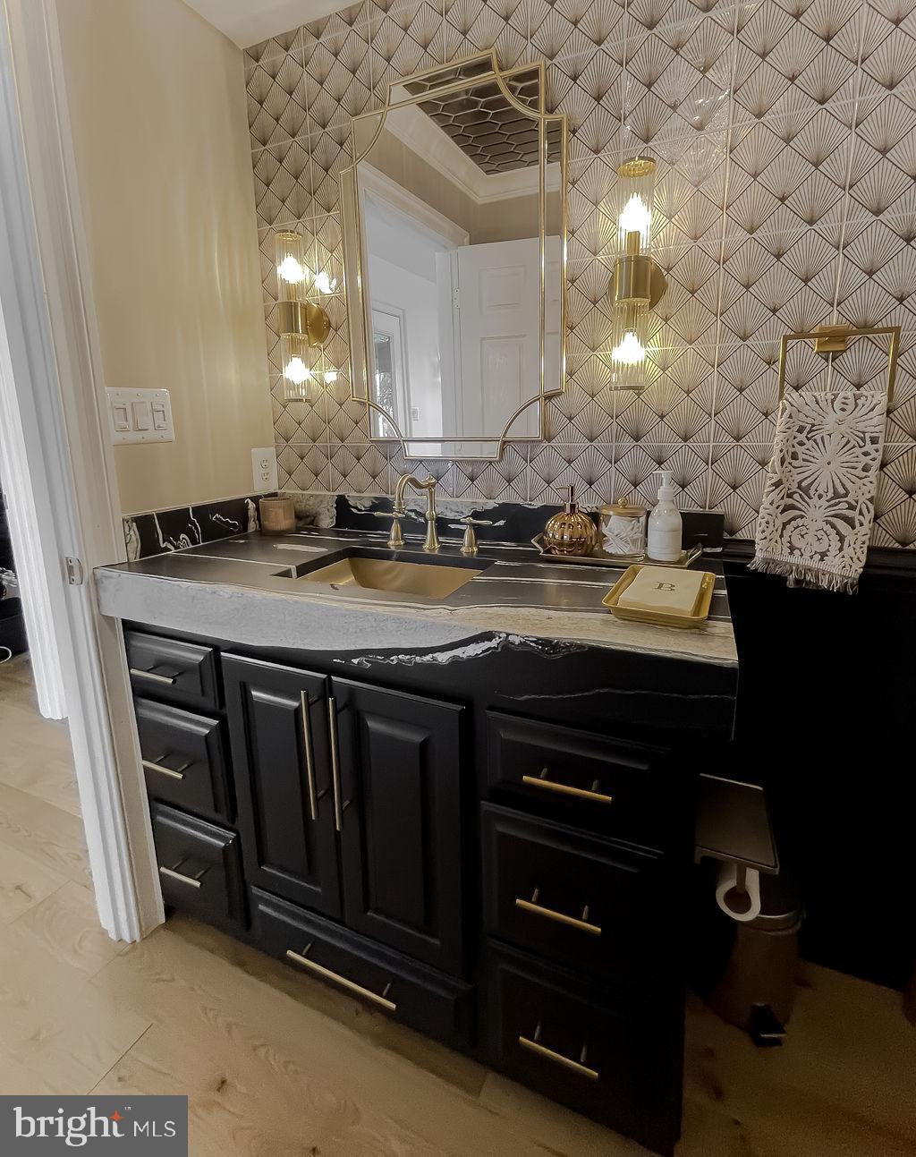 ESPERANZA FARMS - Residential