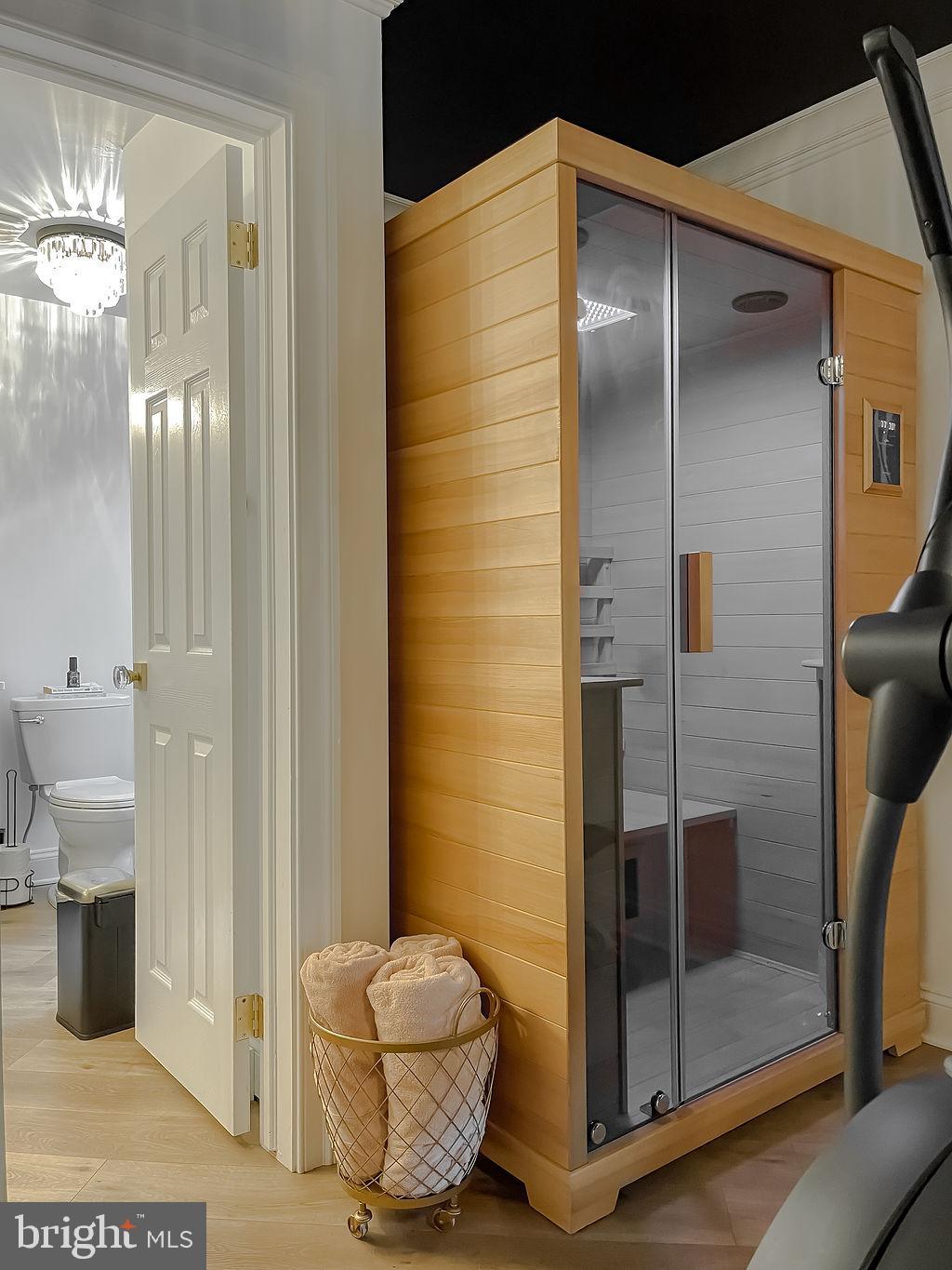 ESPERANZA FARMS - Residential