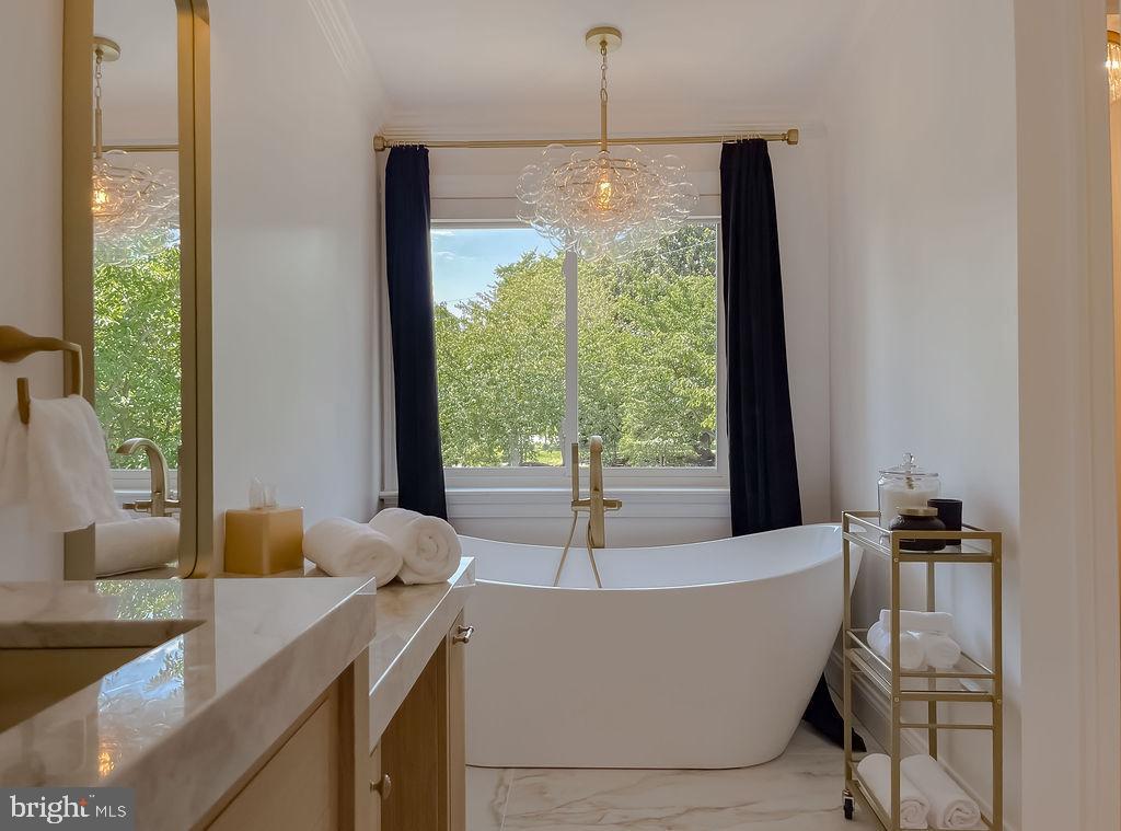 ESPERANZA FARMS - Residential