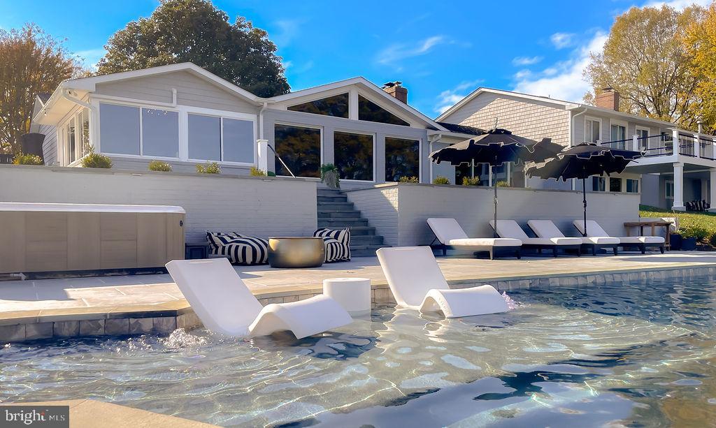 23396 ESPERANZA CIRCLE