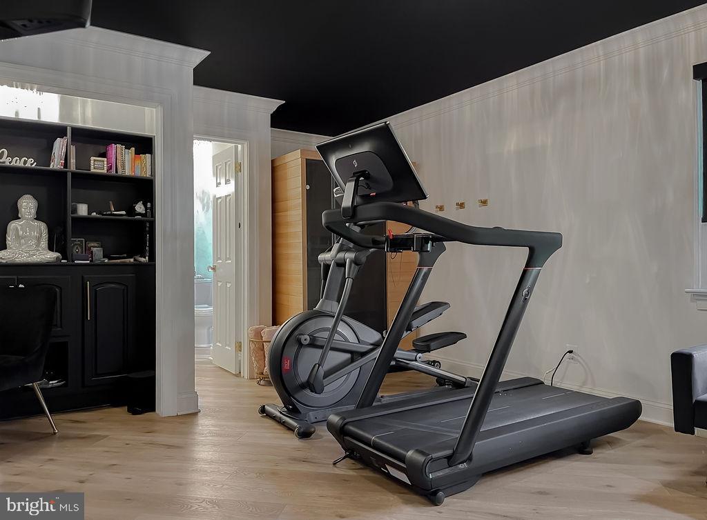 ESPERANZA FARMS - Residential