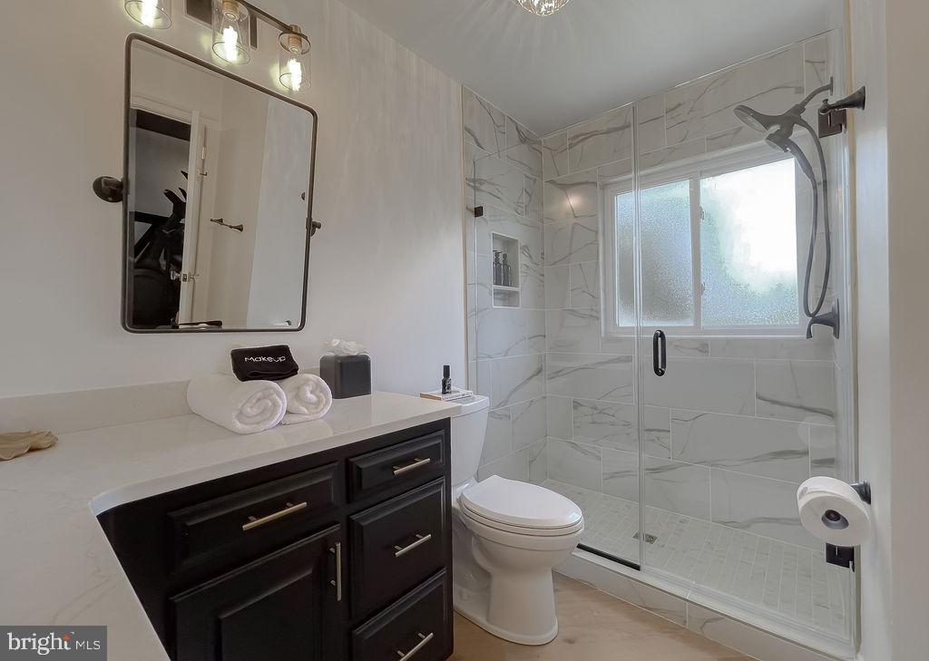 ESPERANZA FARMS - Residential