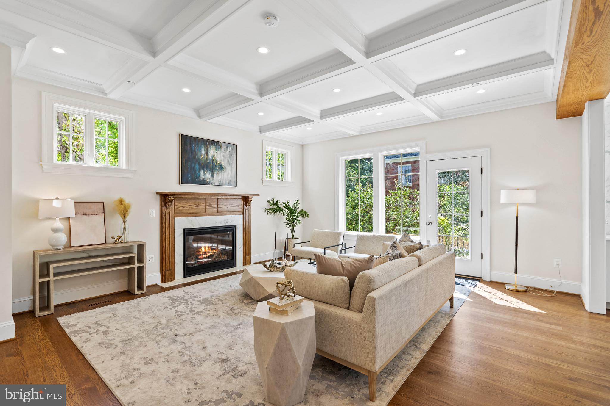 CHEVY CHASE - Residential