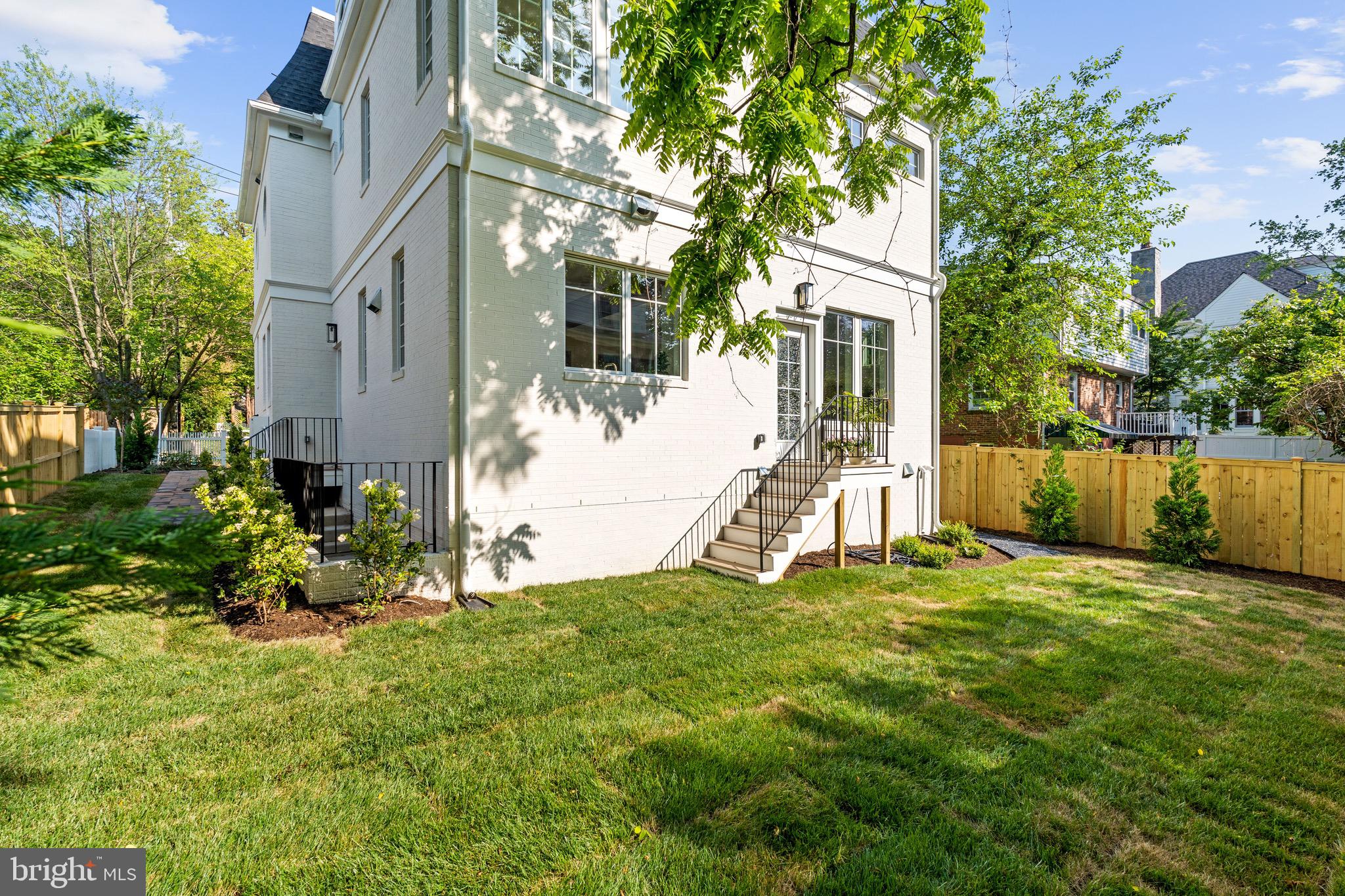 CHEVY CHASE - Residential