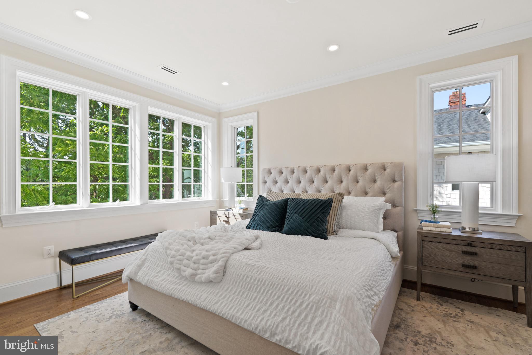 CHEVY CHASE - Residential