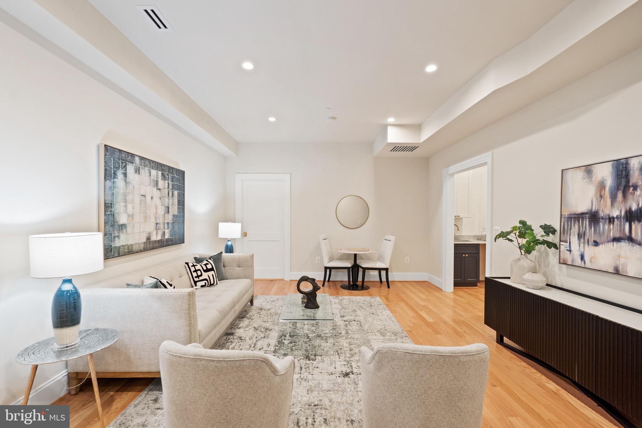 CHEVY CHASE - Residential