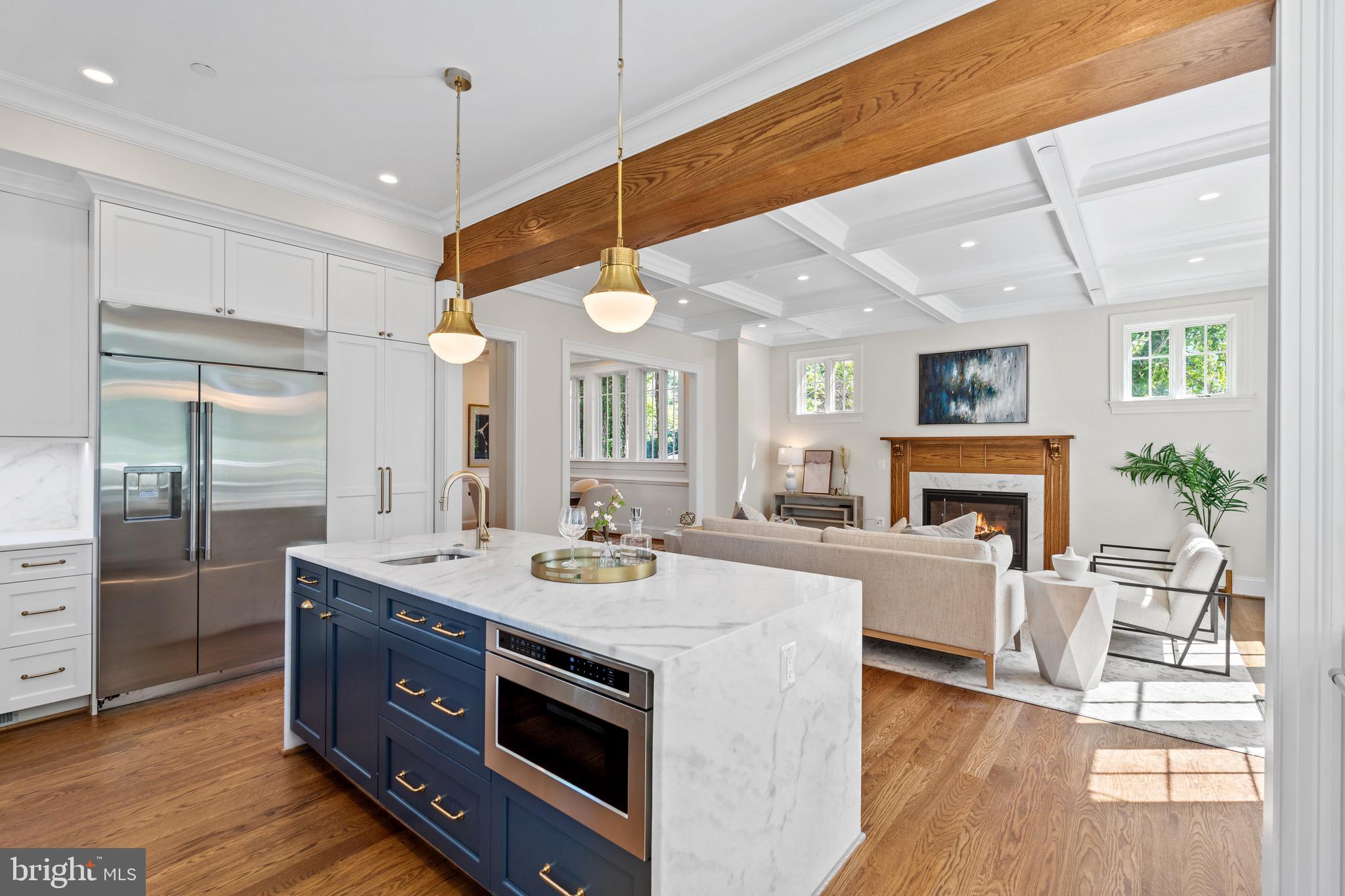 CHEVY CHASE - Residential