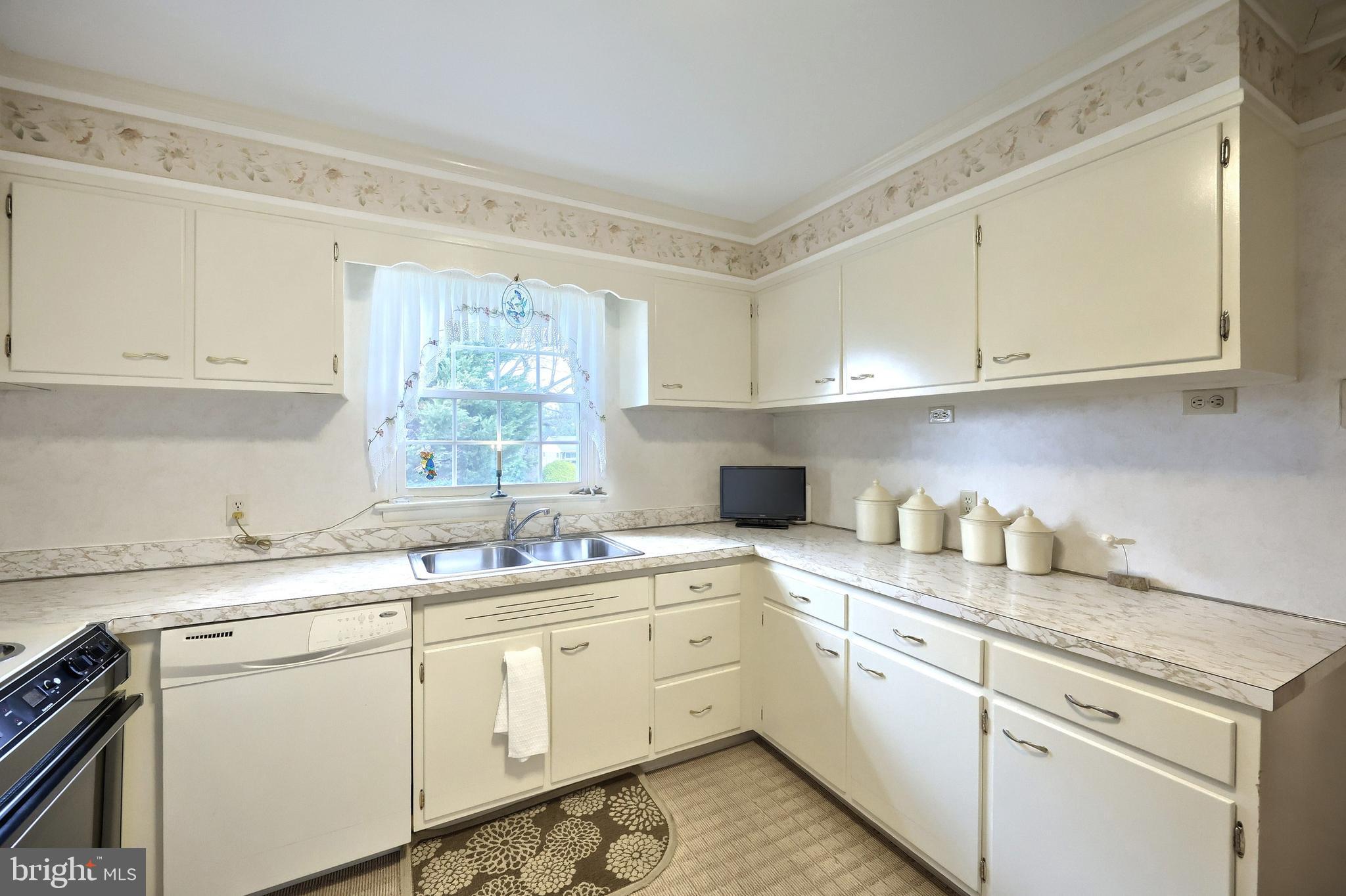 EAST YORK - Residential