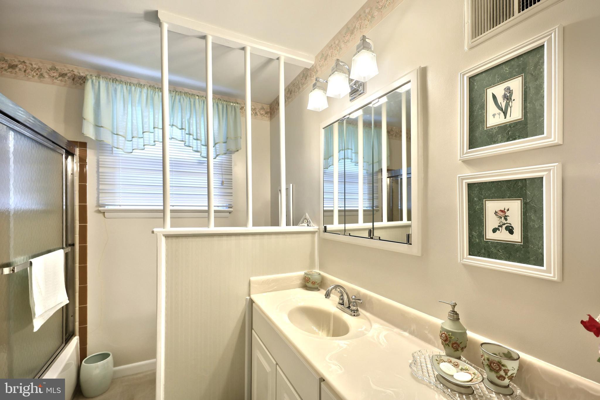 EAST YORK - Residential