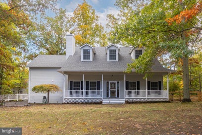 141 DOGWOOD DRIVE CROSS JUNCTION VA 22625