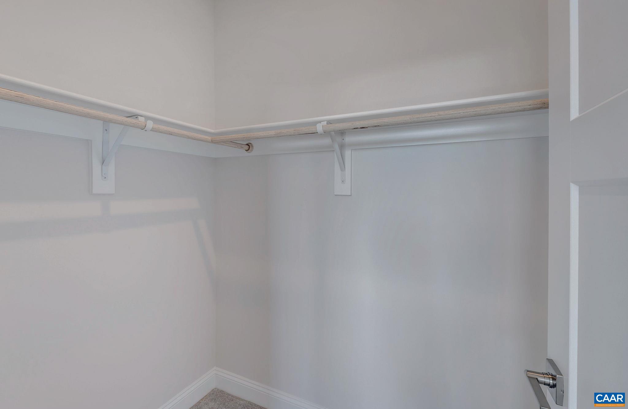 SPRING CREEK - Residential