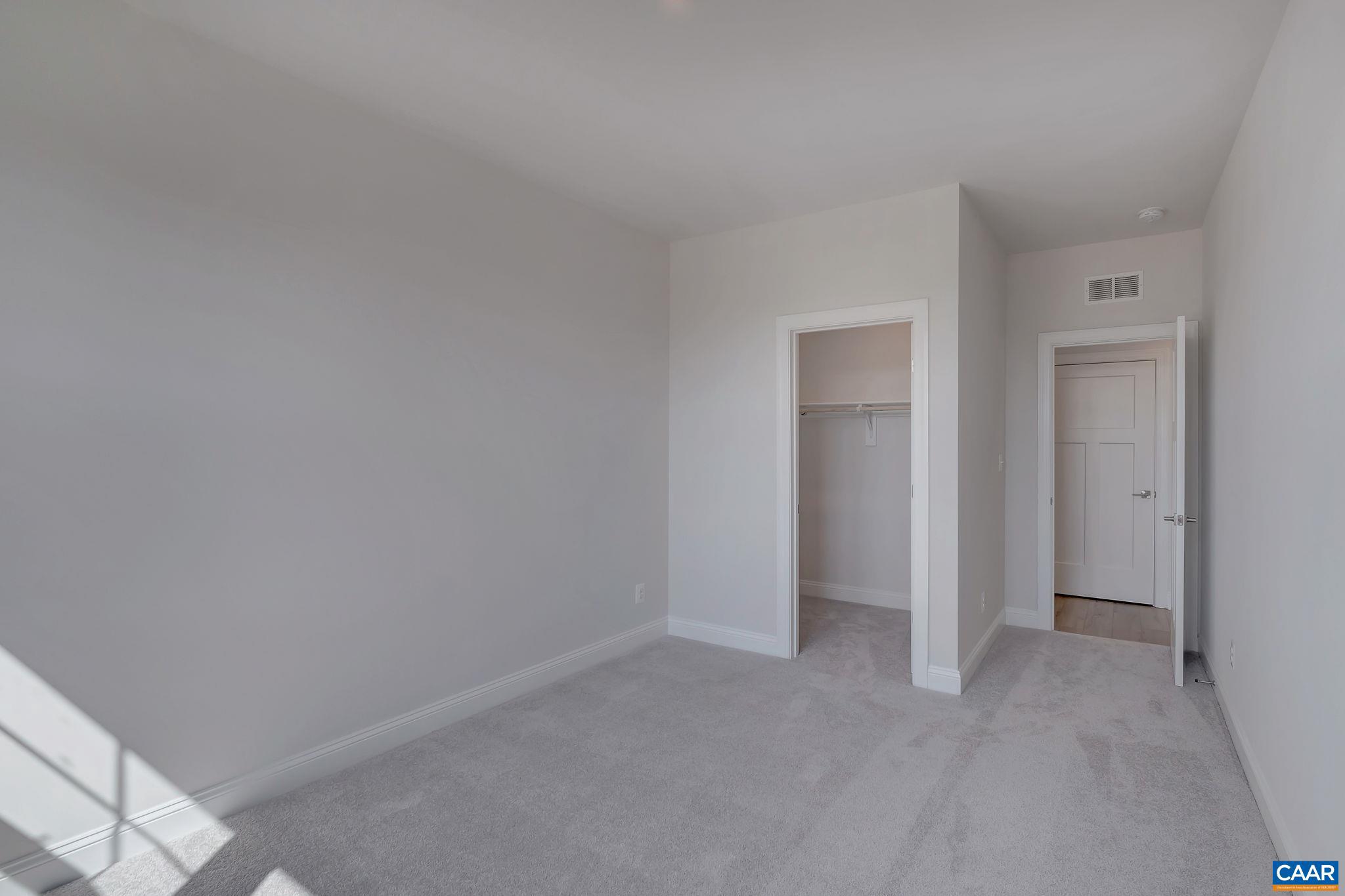 SPRING CREEK - Residential