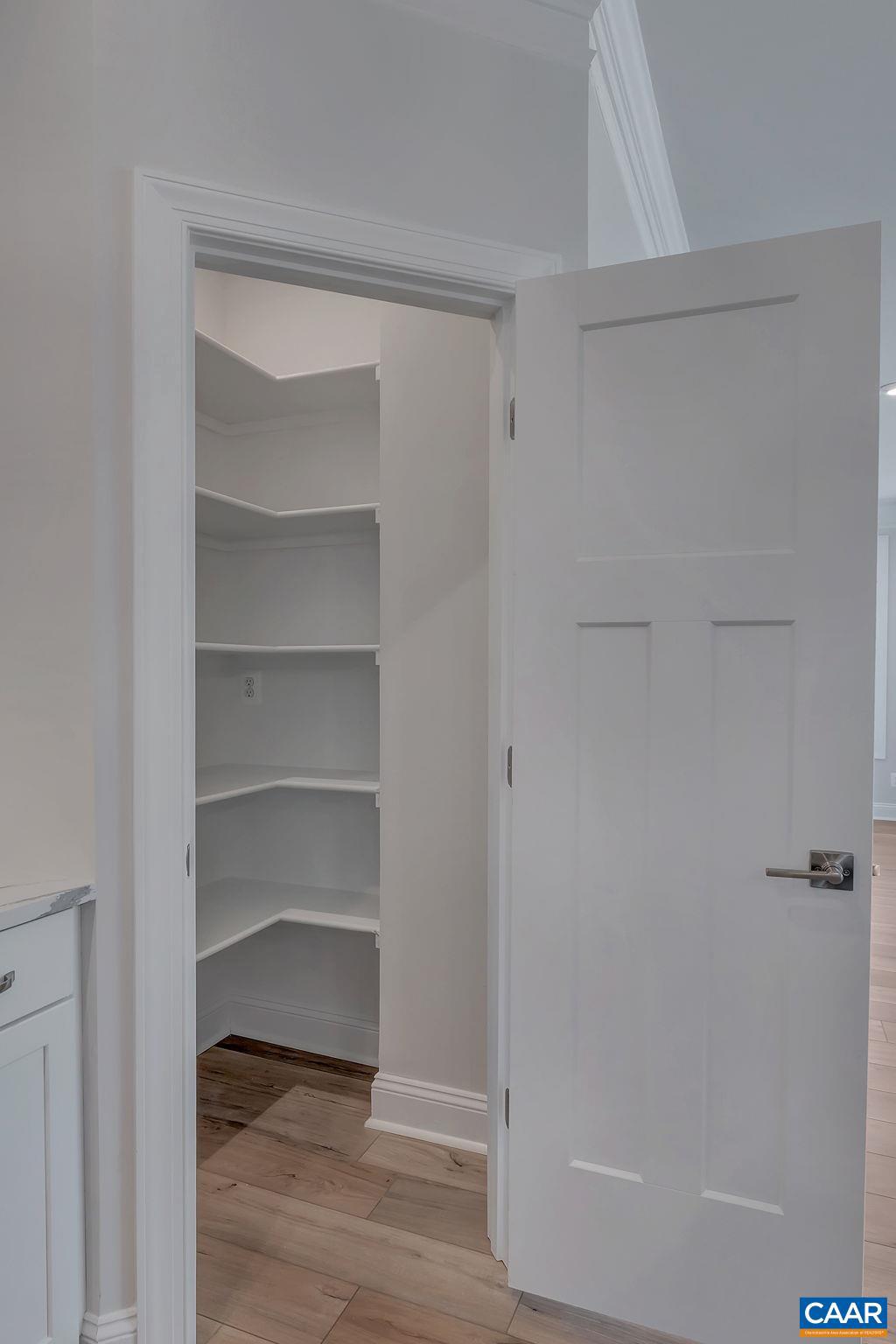 SPRING CREEK - Residential