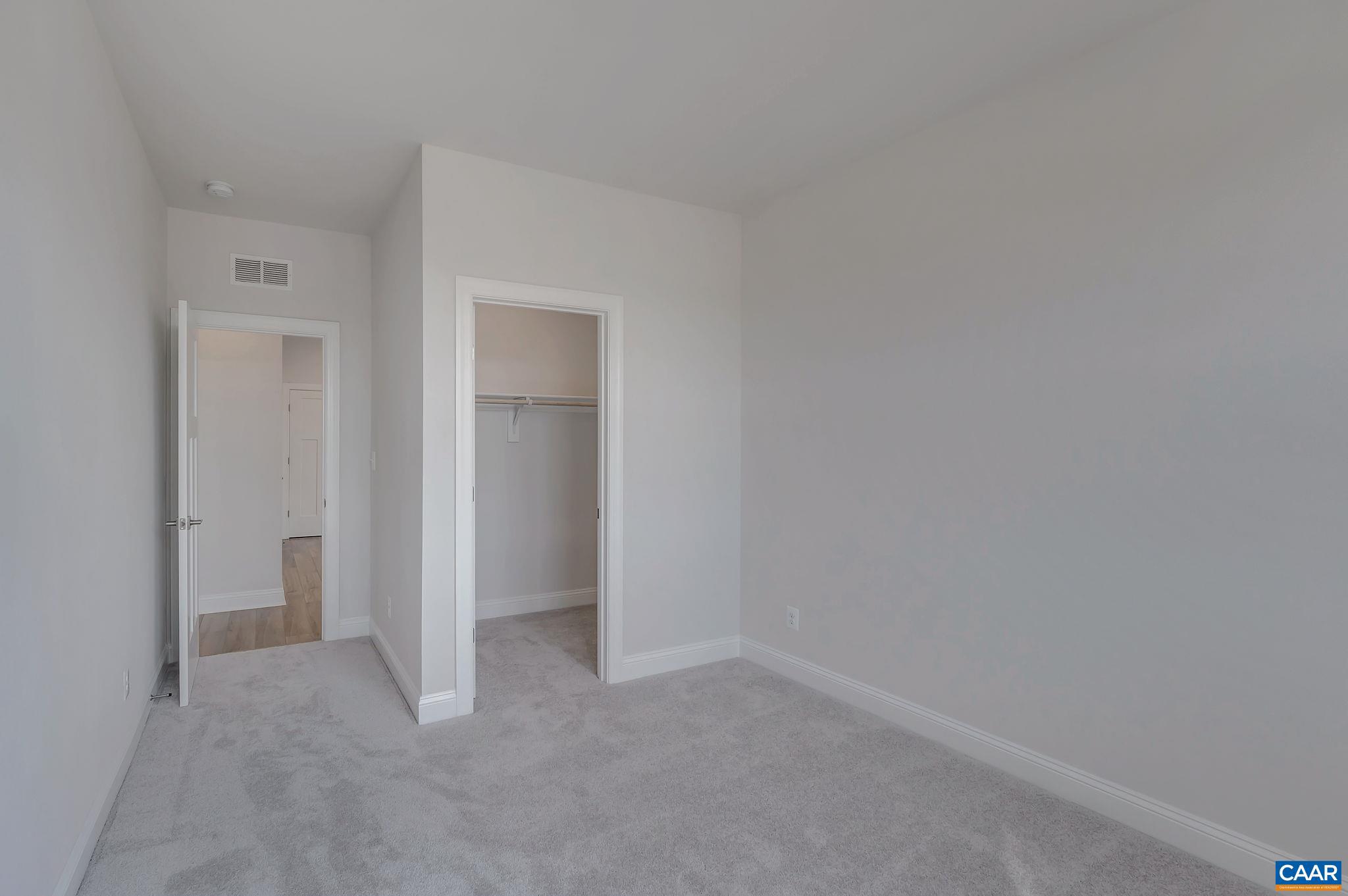 SPRING CREEK - Residential