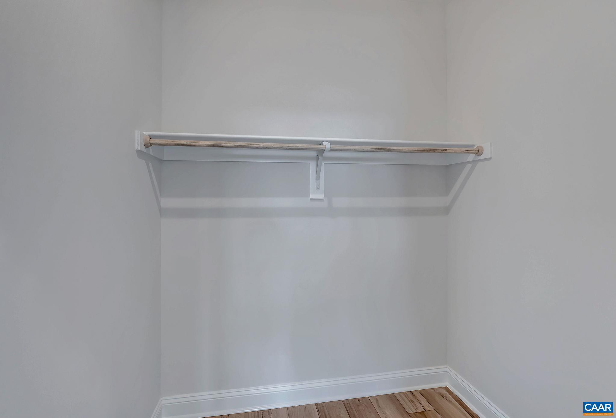 SPRING CREEK - Residential