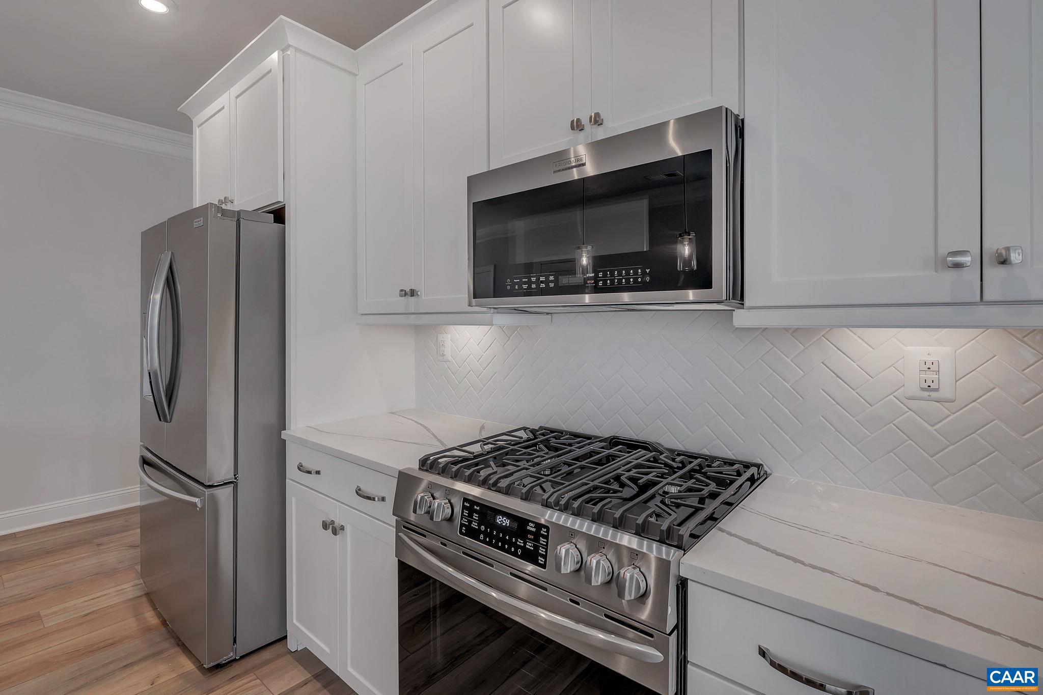 SPRING CREEK - Residential