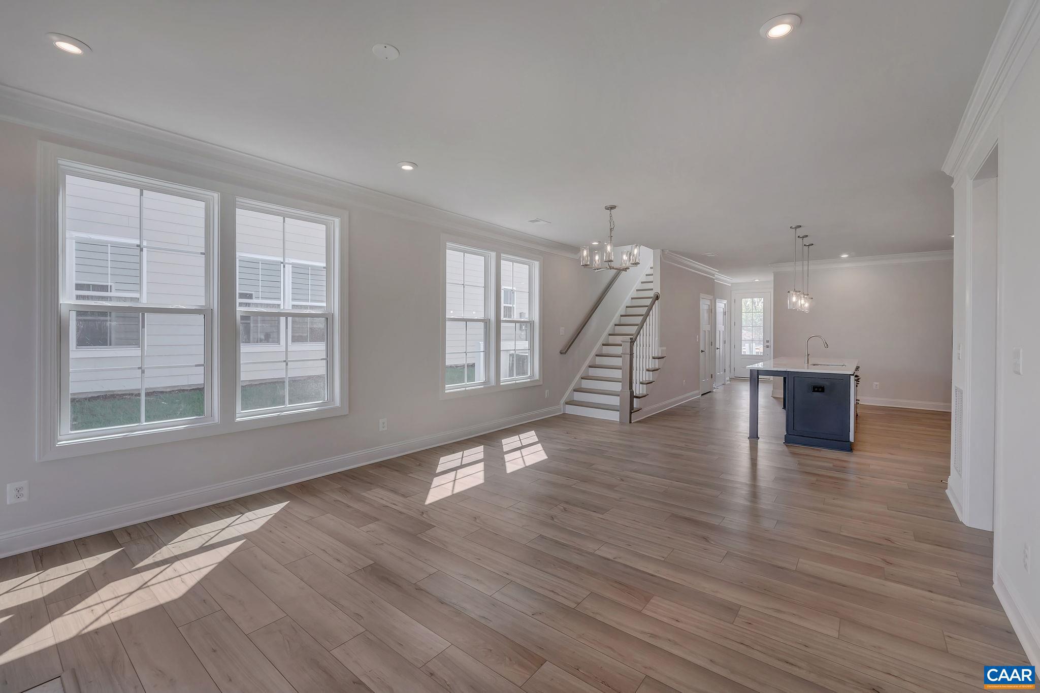 SPRING CREEK - Residential