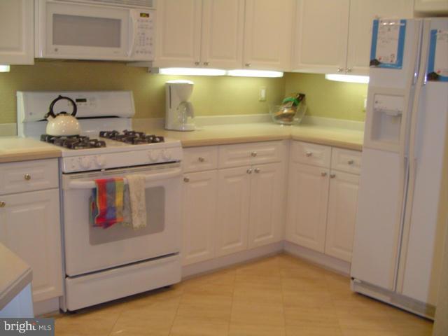 STRATFORD - Residential Lease