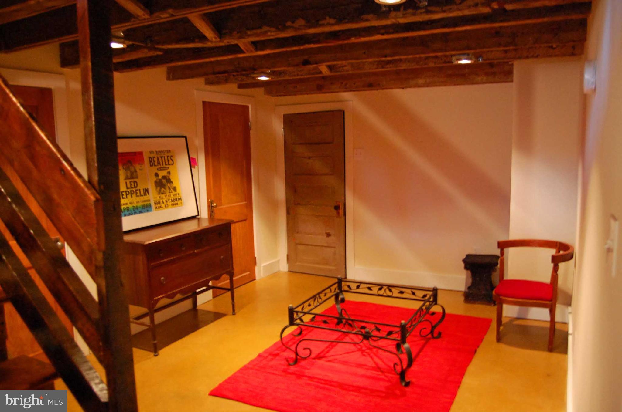 WESTPORT - Residential Lease