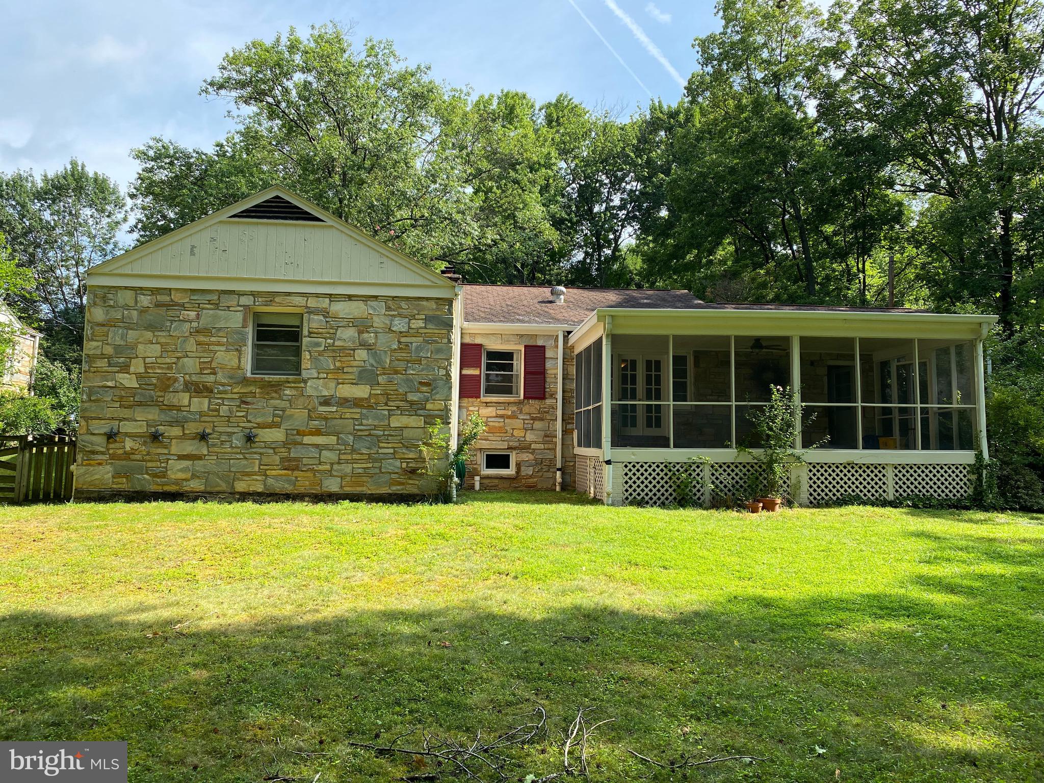 CHAPEL HILL - Residential Lease