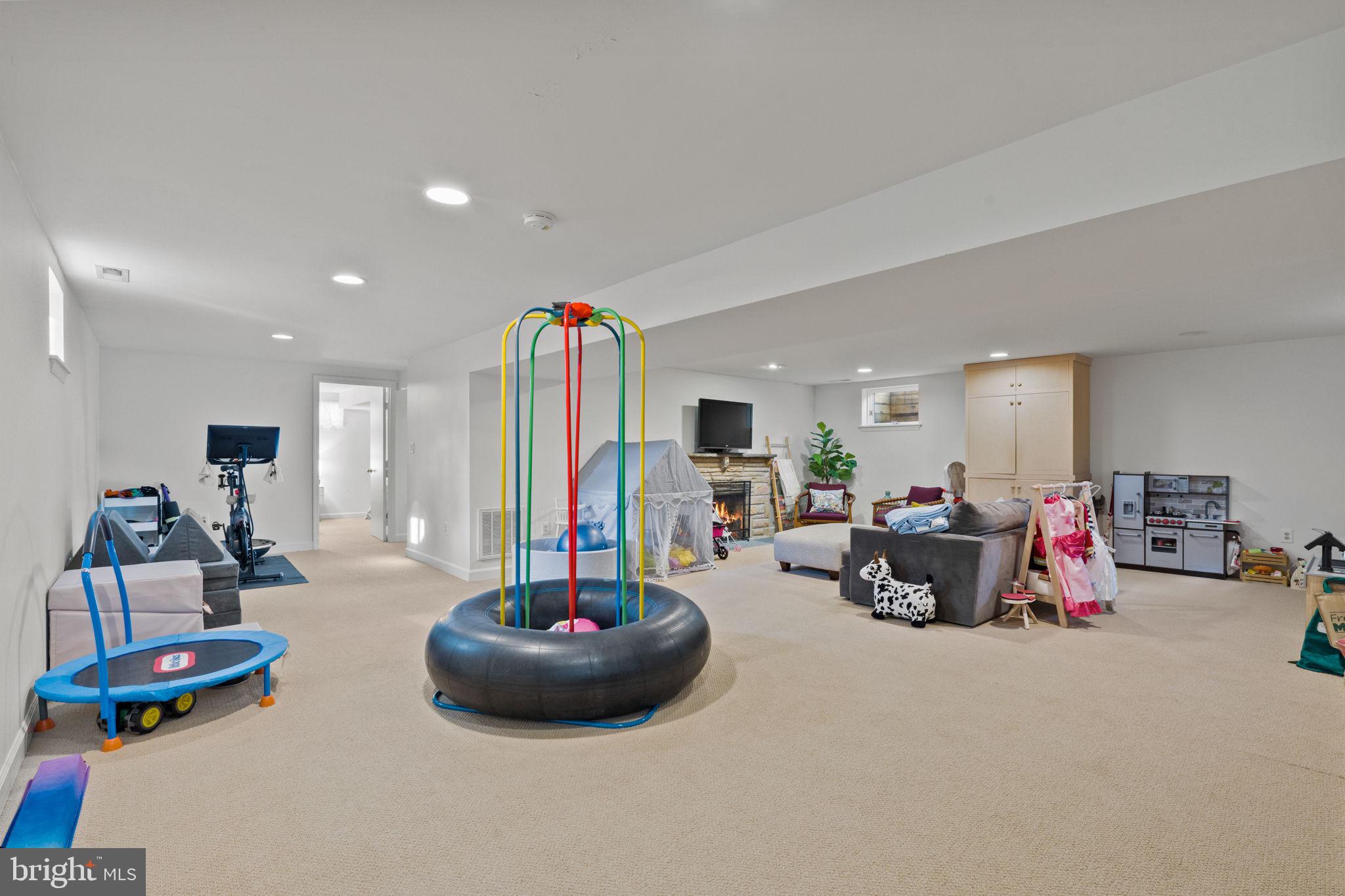 CHAPEL HILL - Residential Lease