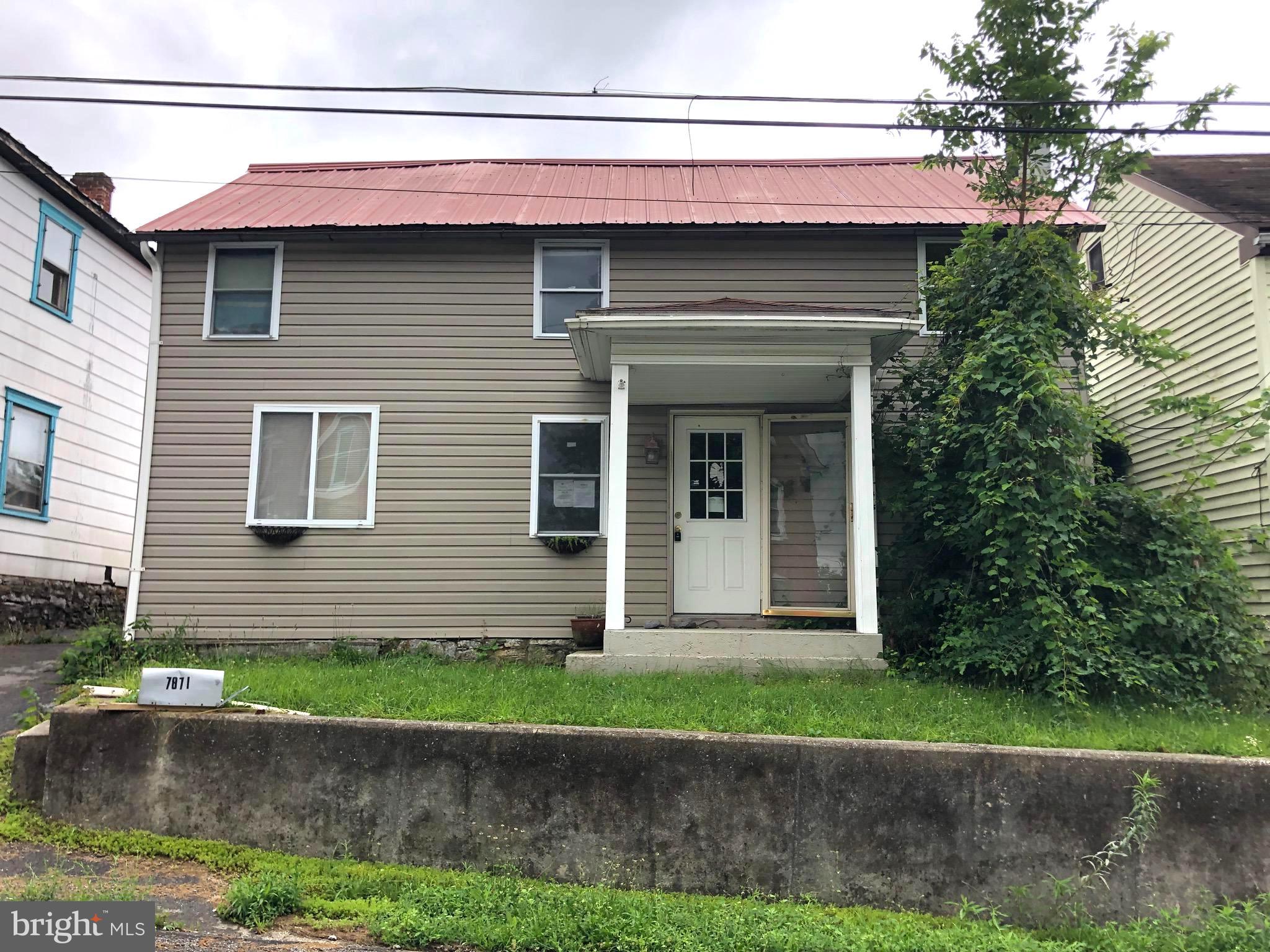 ATTENTION APPRAISERS AND AGENTS FOR COMP PURPOSES PLEASE NOTE THE REPORTED SALES PRICE DOSE NOT INCLUDE AN ASSIGNMENT FEE IN THE AMOUNT OF 17.9K PAID BY THE BUYER