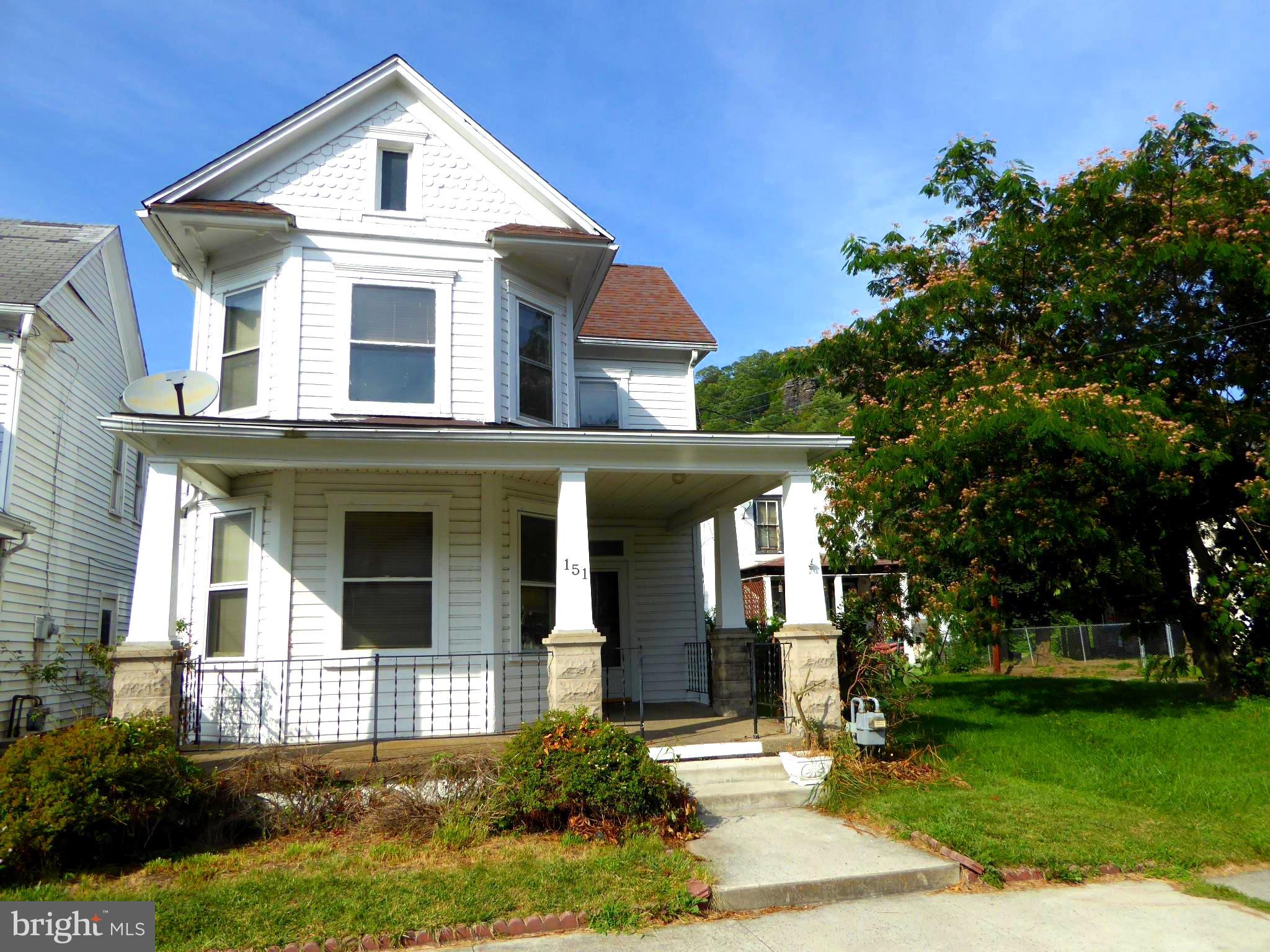 NORTH END - Residential