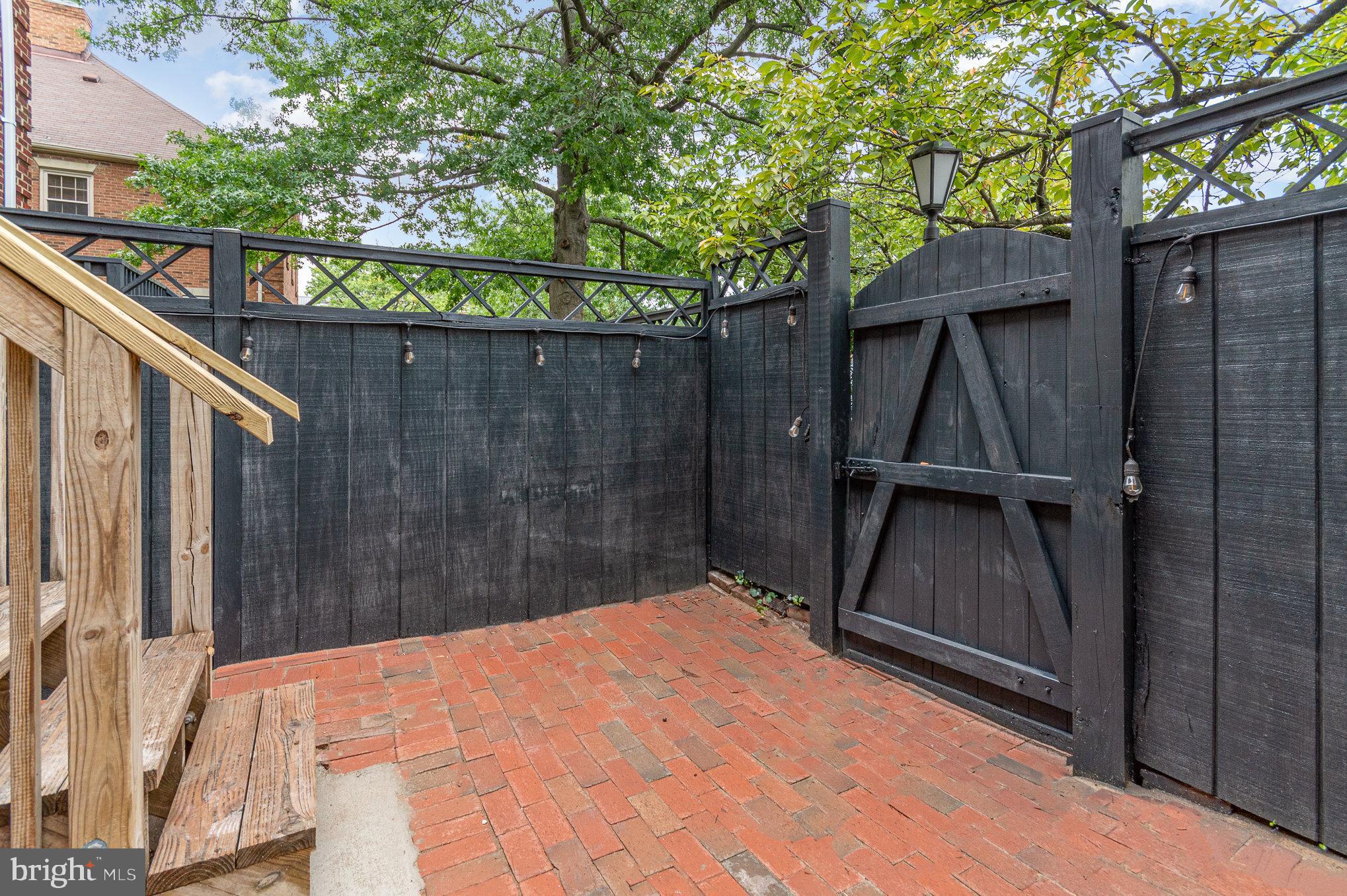 OLD TOWN STATION - Residential Lease