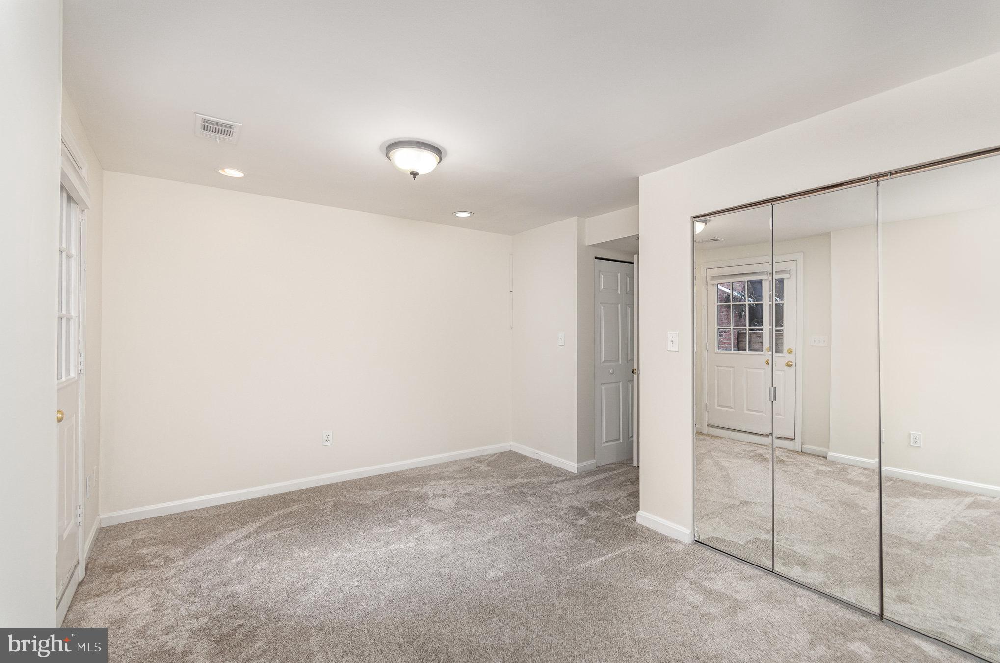 OLD TOWN STATION - Residential Lease