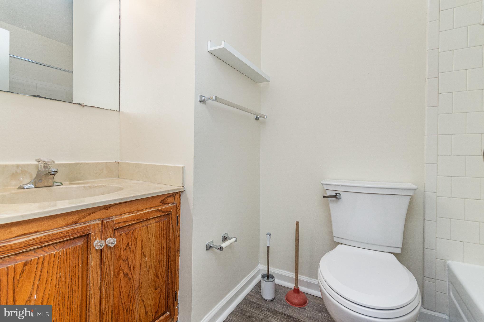 OLD TOWN STATION - Residential Lease