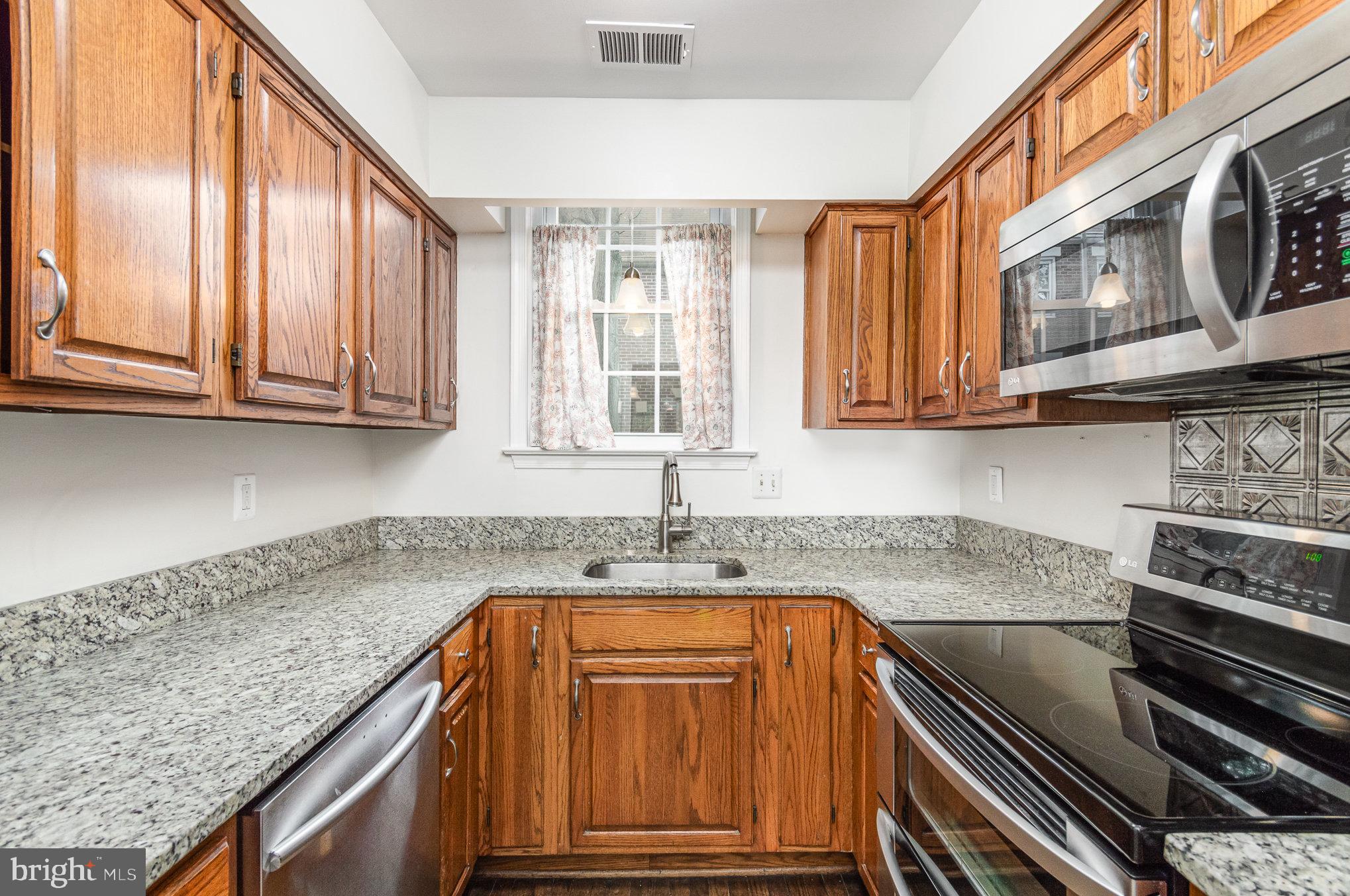 OLD TOWN STATION - Residential Lease