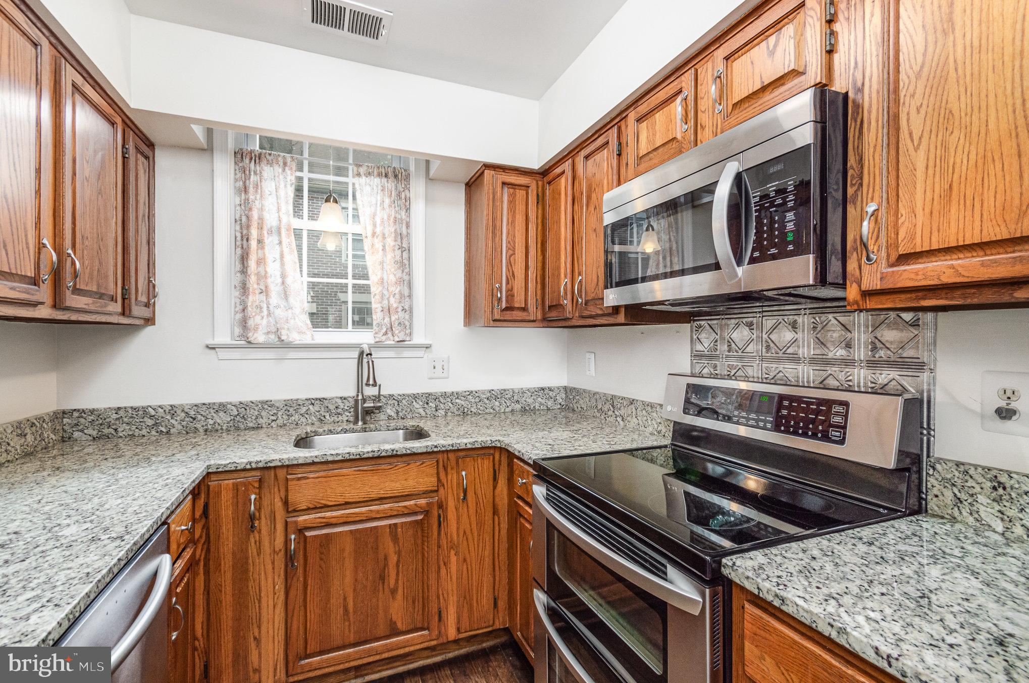 OLD TOWN STATION - Residential Lease