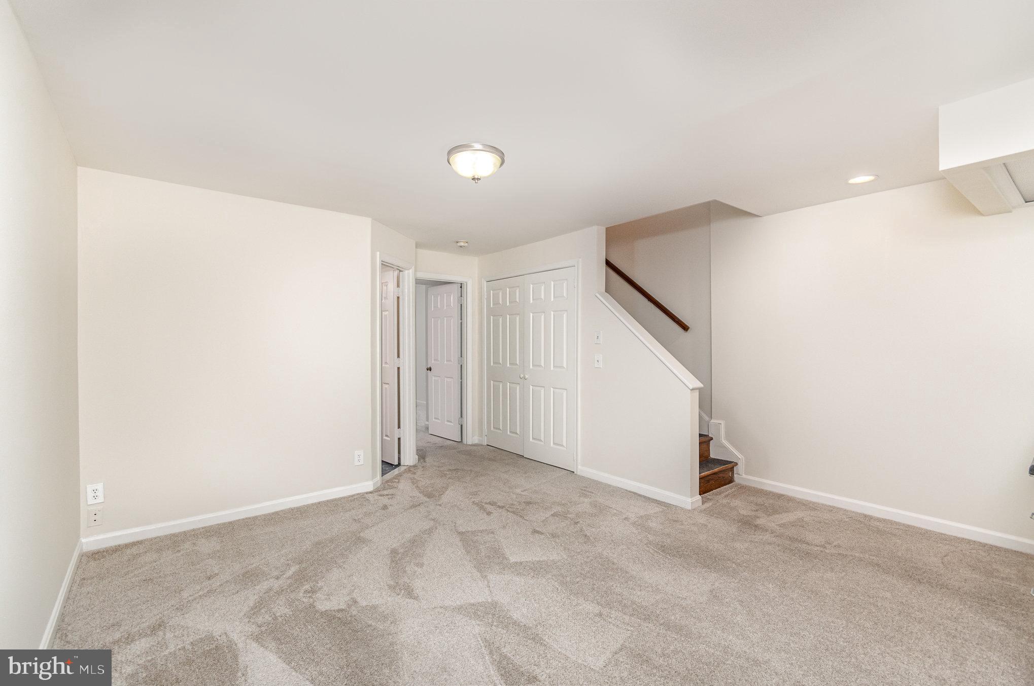 OLD TOWN STATION - Residential Lease