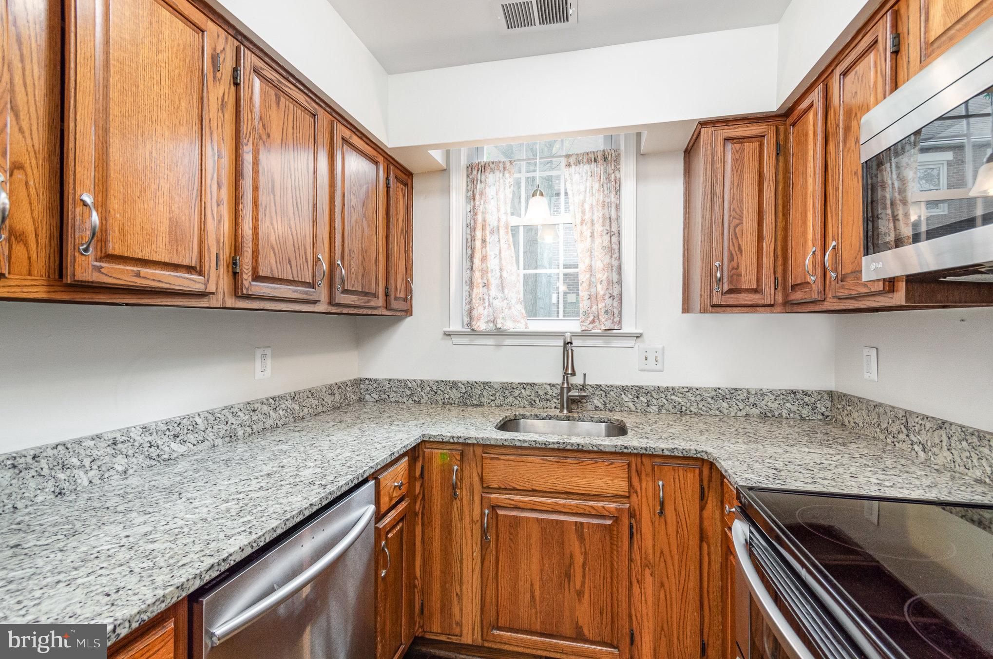 OLD TOWN STATION - Residential Lease