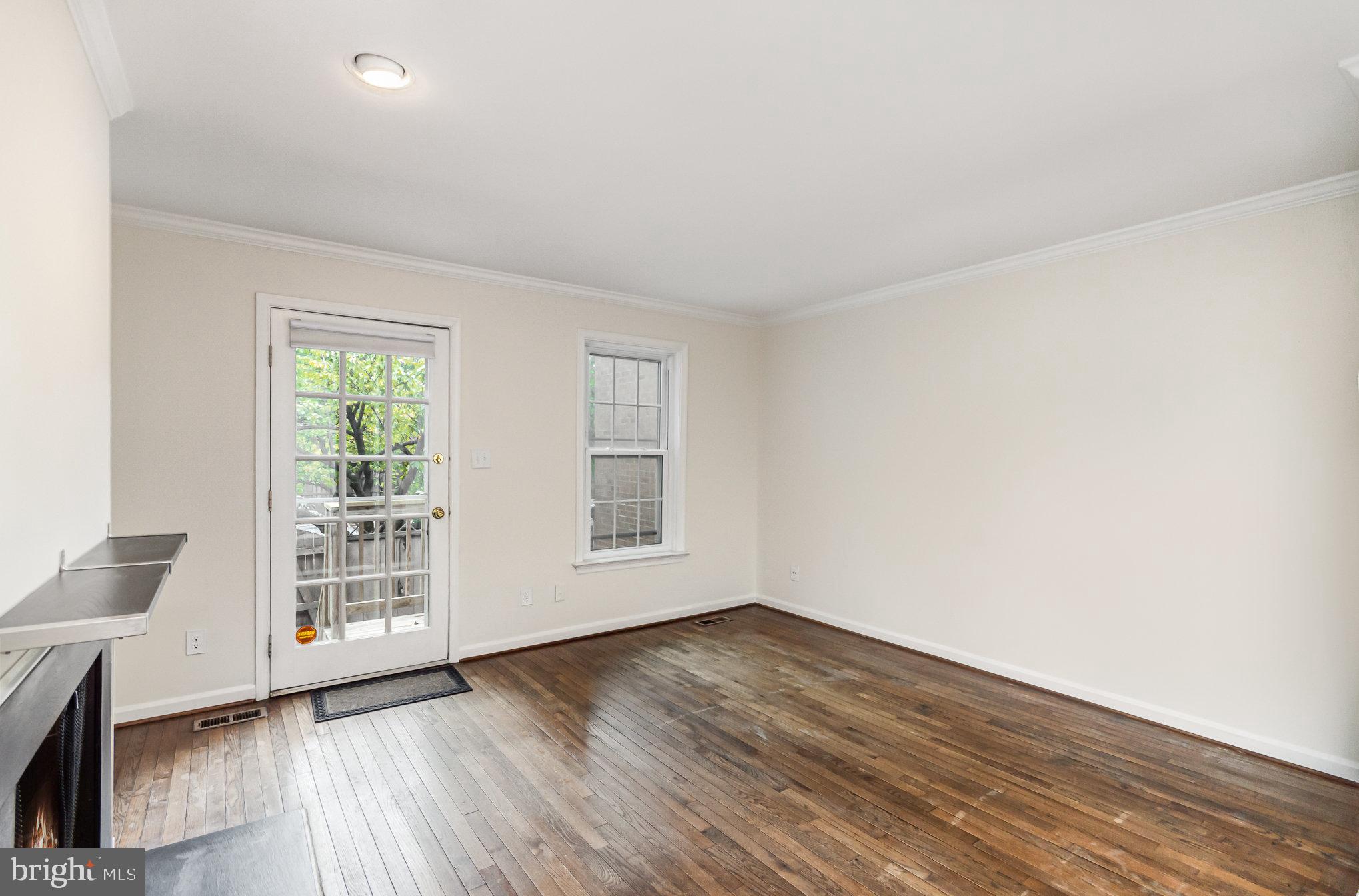 OLD TOWN STATION - Residential Lease