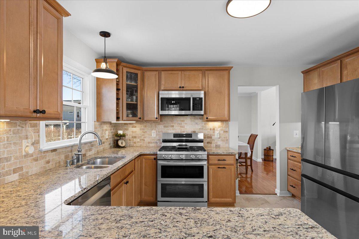 ASHBURN VILLAGE - Residential