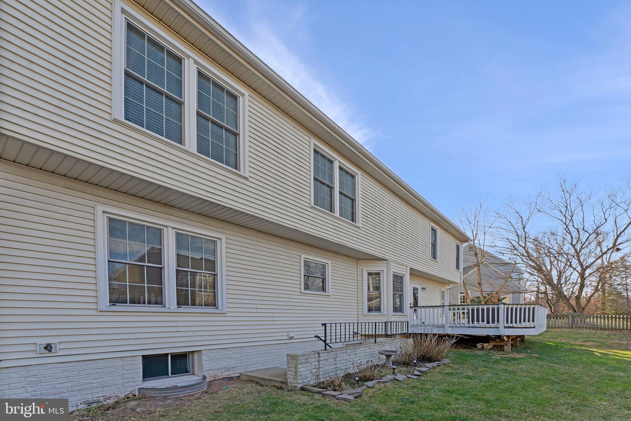 ASHBURN VILLAGE - Residential