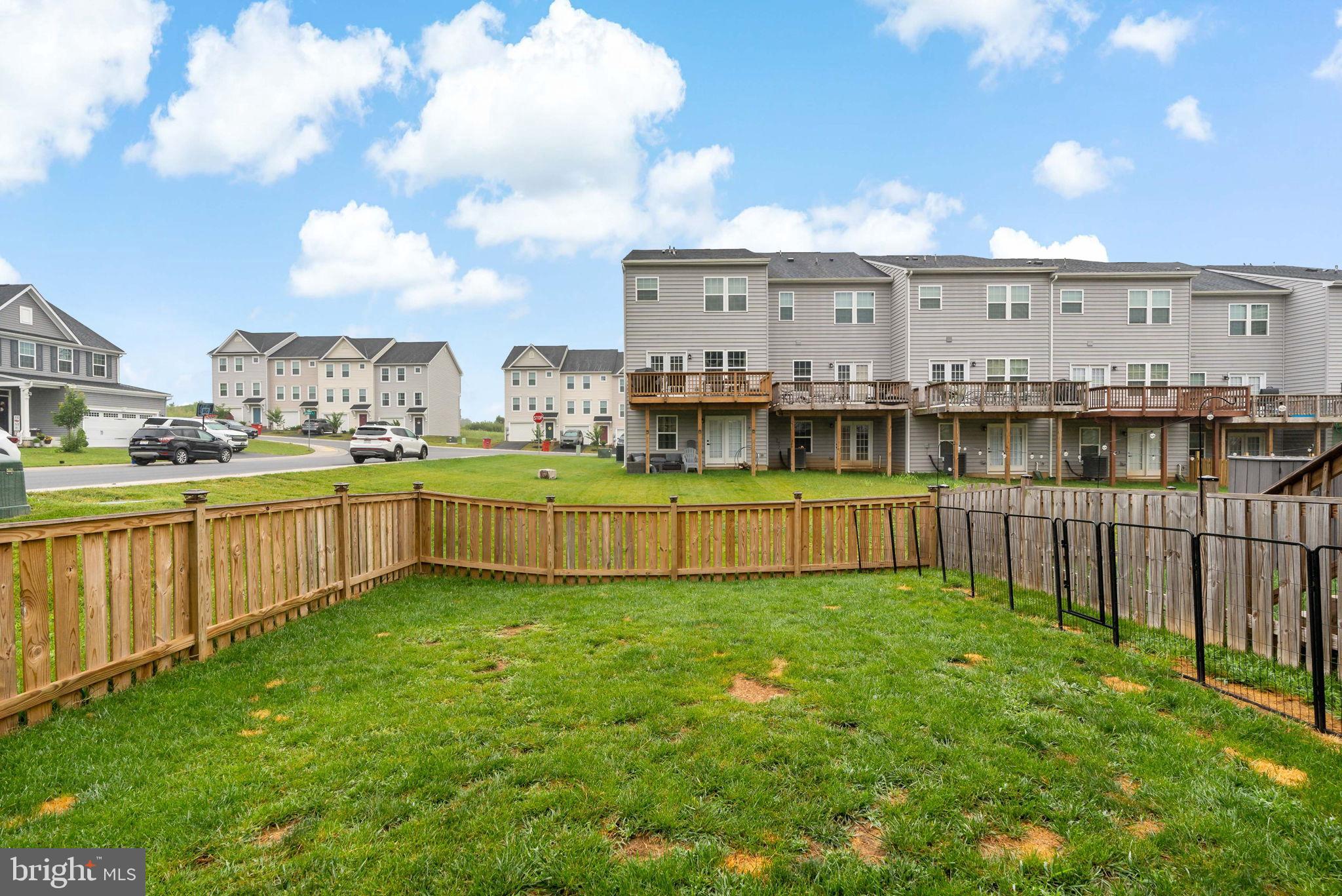 POTOMAC STATION - Residential