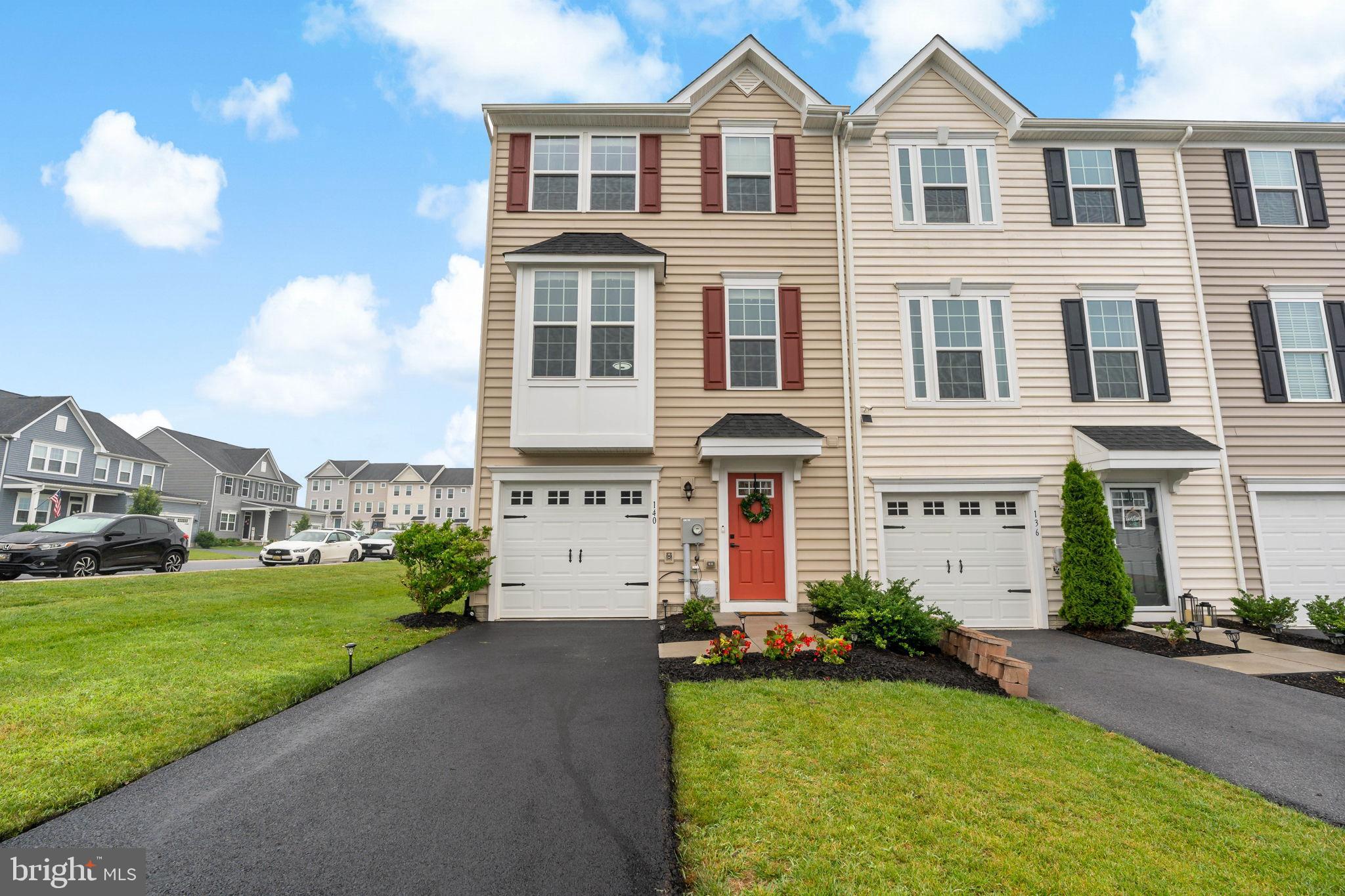 POTOMAC STATION - Residential