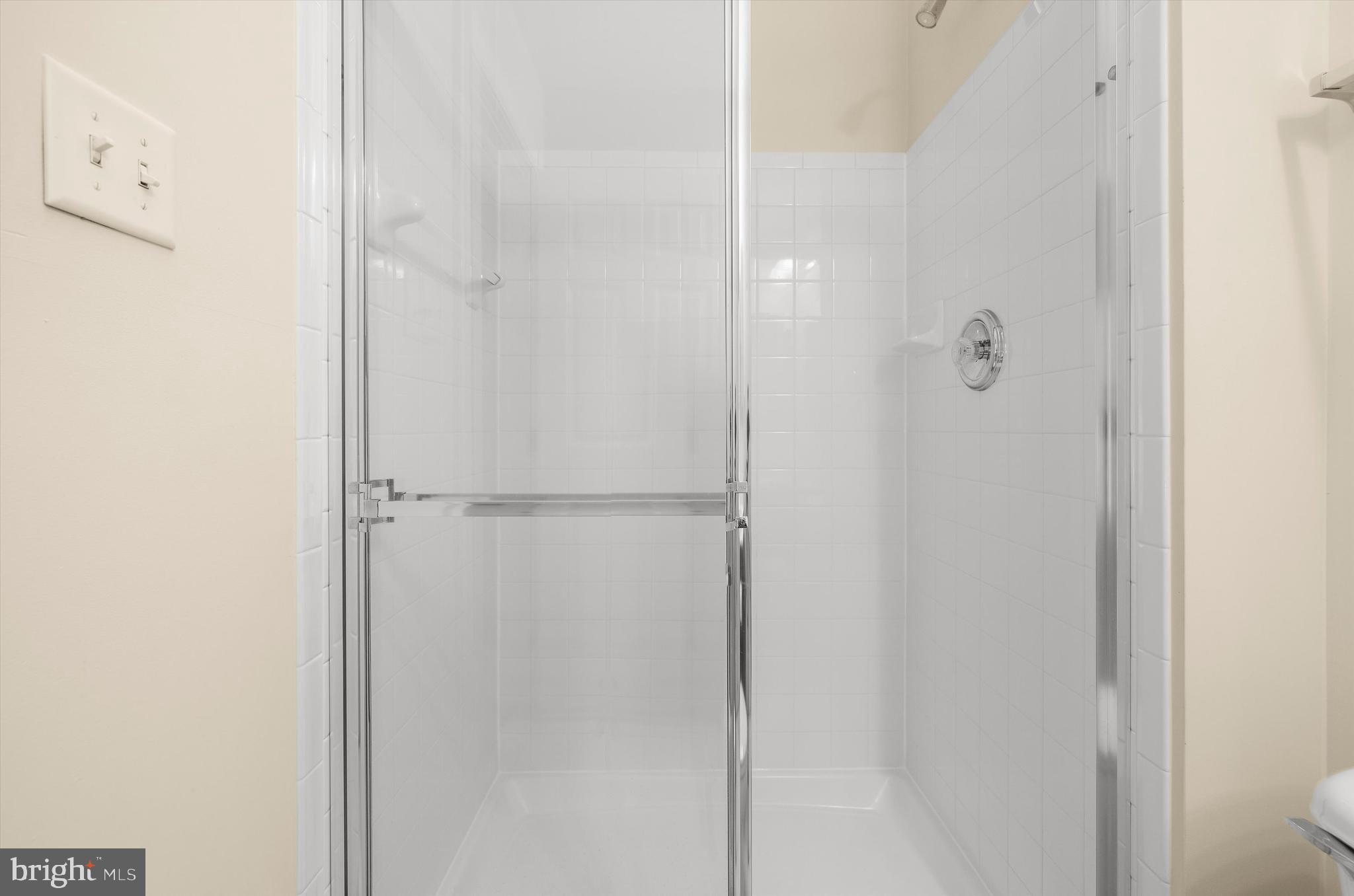 COMPASS POINTE - Residential