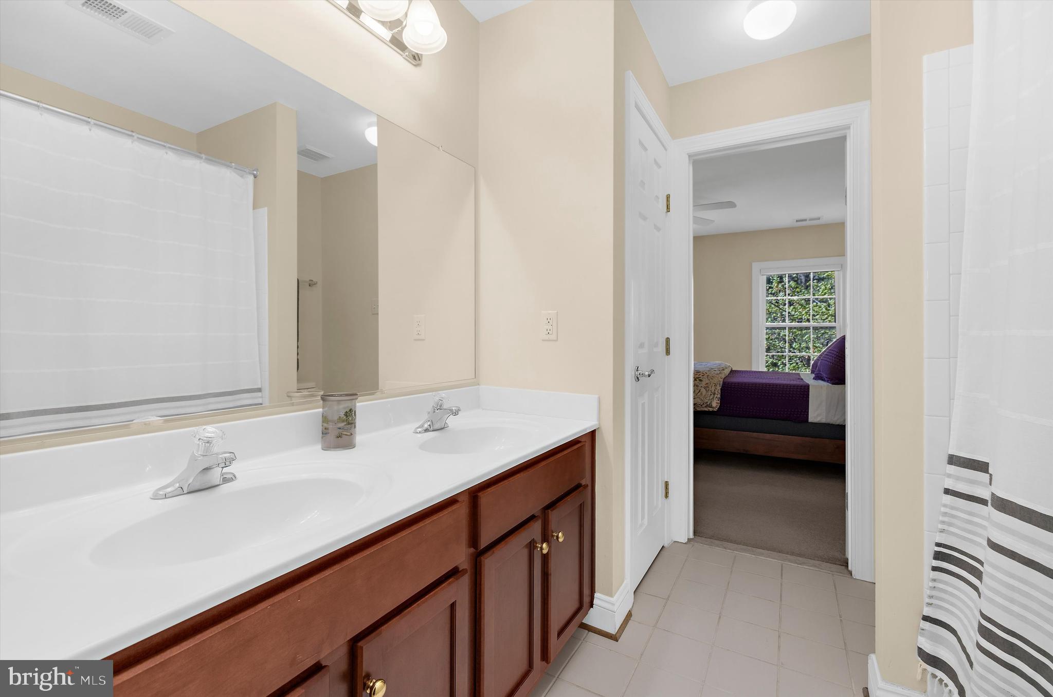 COMPASS POINTE - Residential