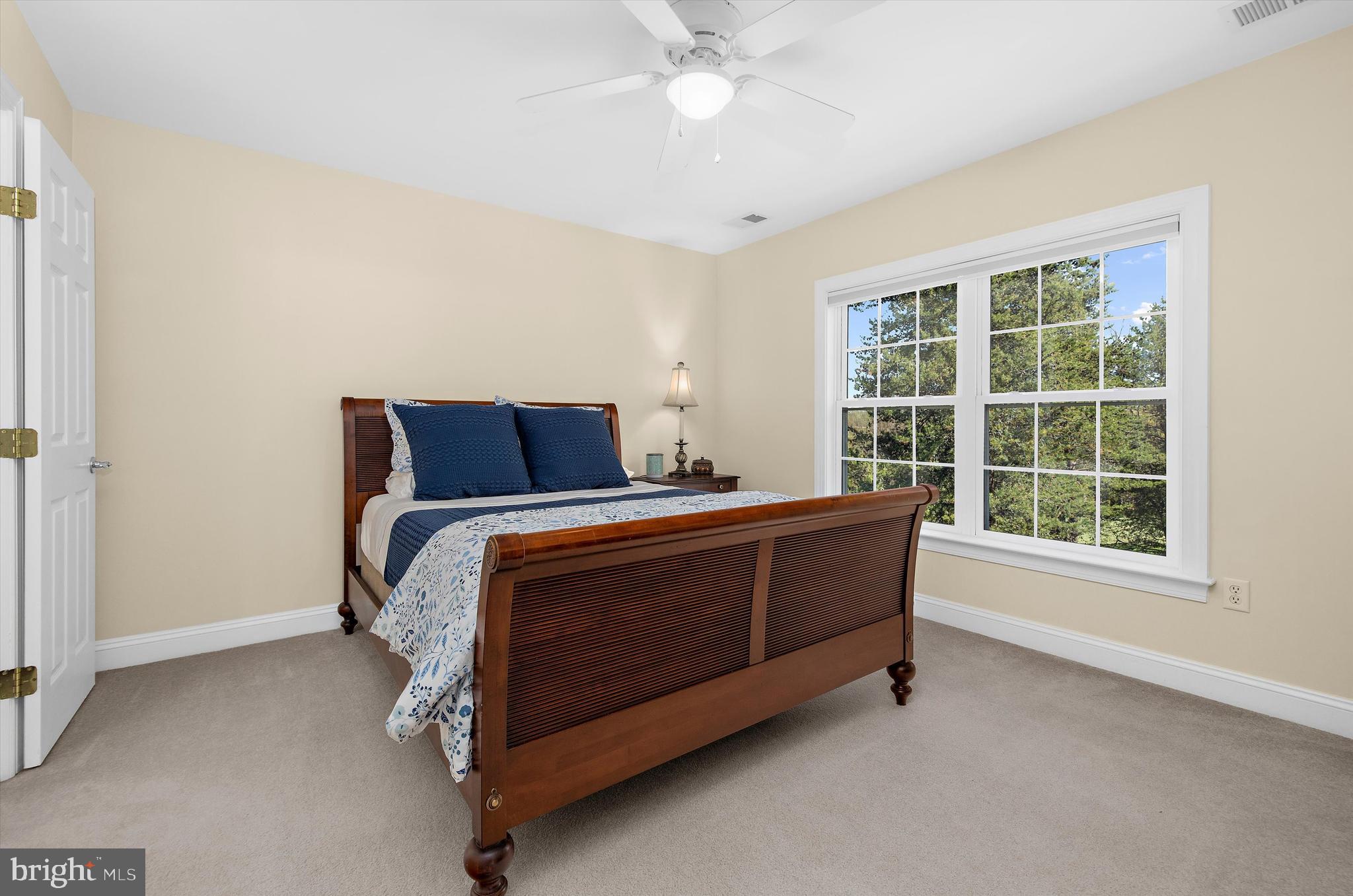 COMPASS POINTE - Residential