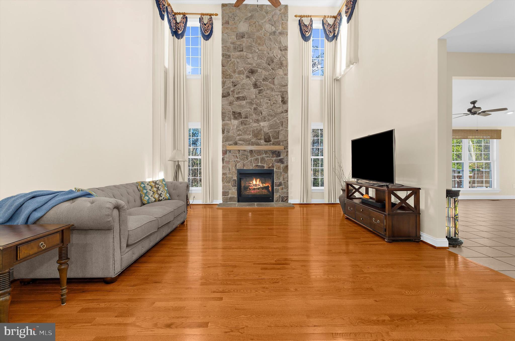 COMPASS POINTE - Residential