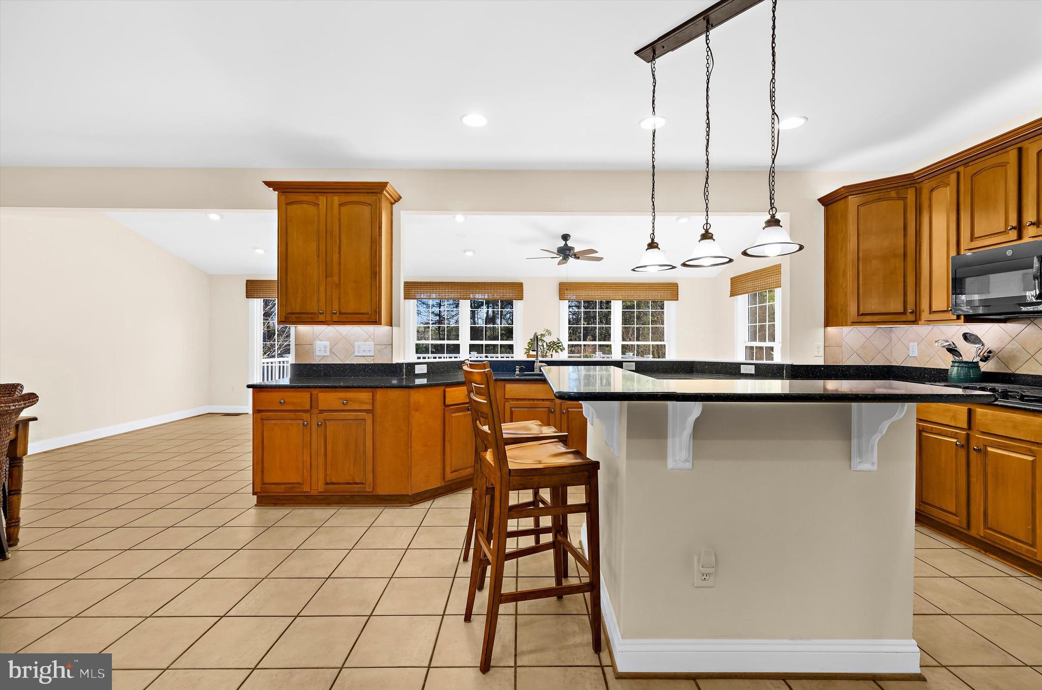 COMPASS POINTE - Residential